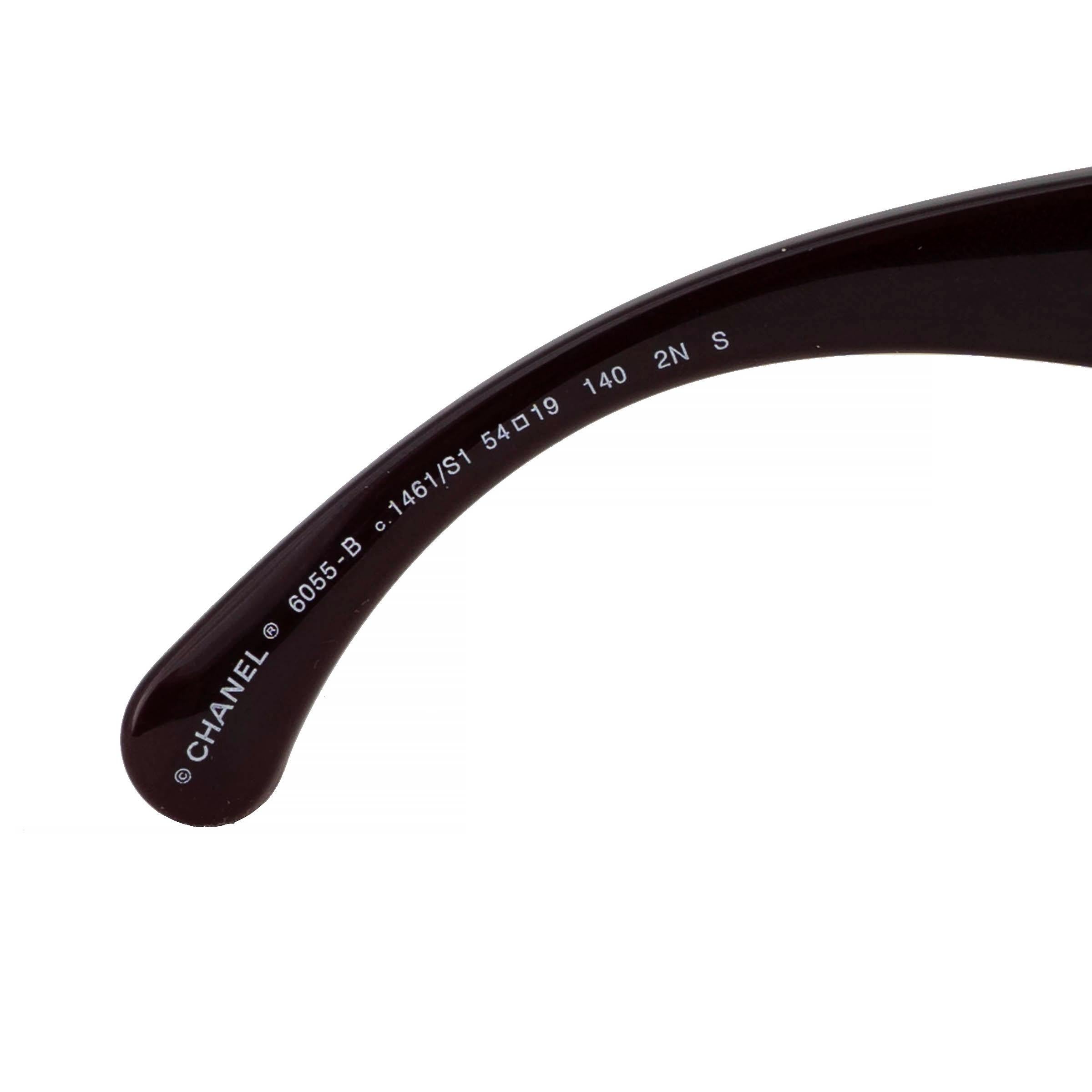 Occhiali da sole CHANEL 6055-B FOLDING SQUARE in acetato bordeaux in vendita 1