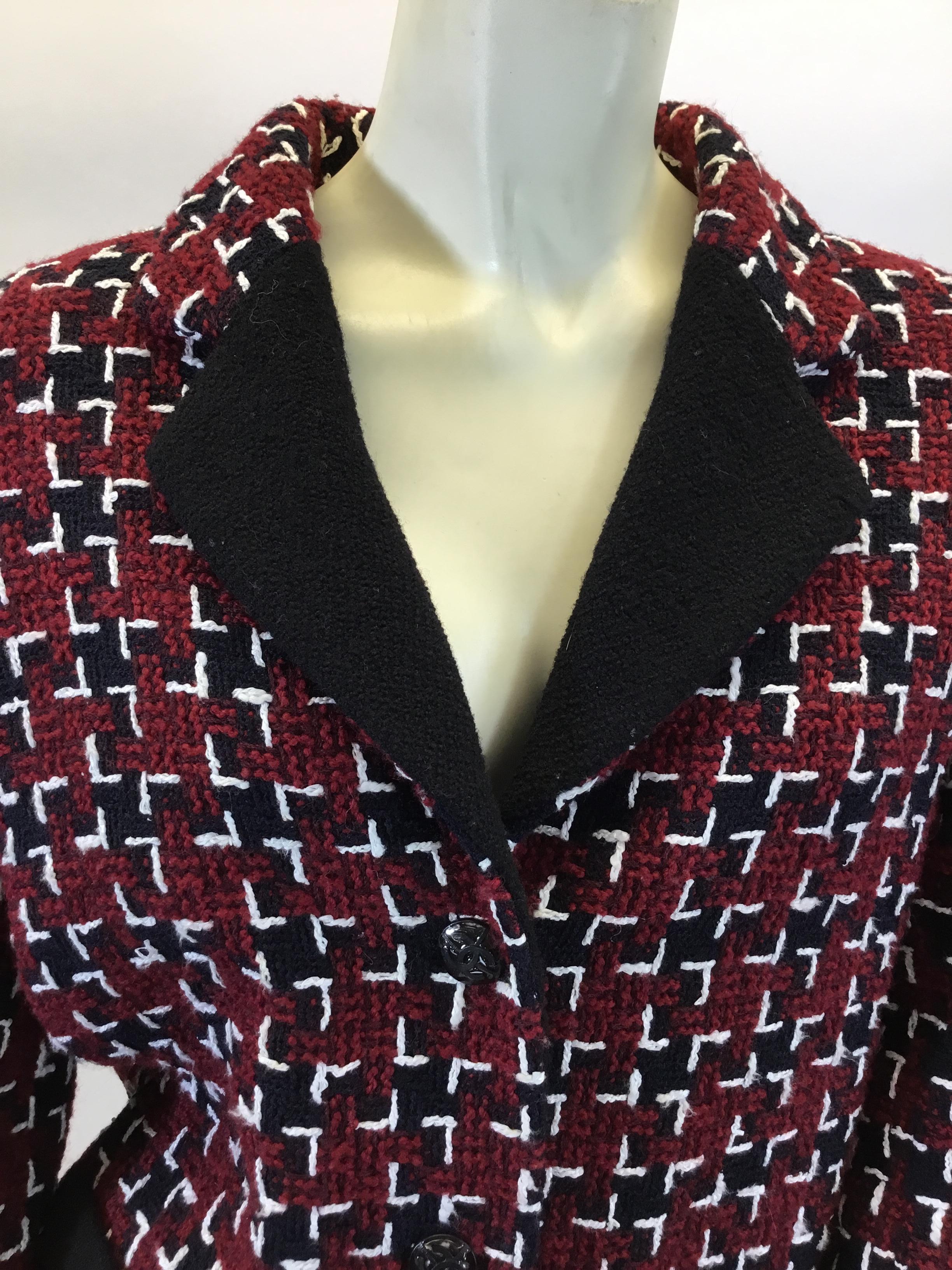 Women's Chanel Burgundy and Black Tweed Jacket For Sale