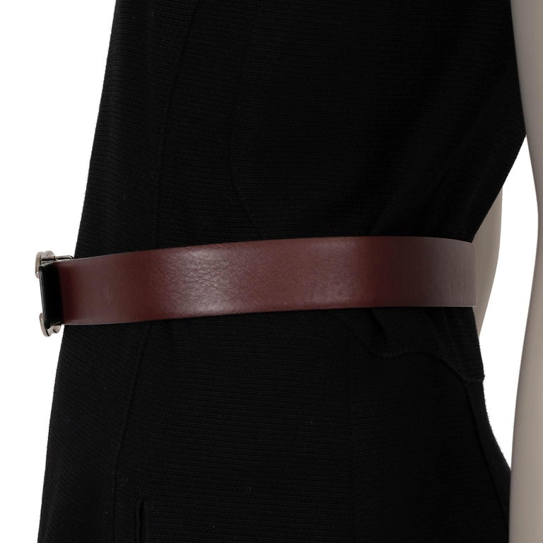 CHANEL burgundy and black leather 2020 REVERSIBLE Belt 75  display picture 3