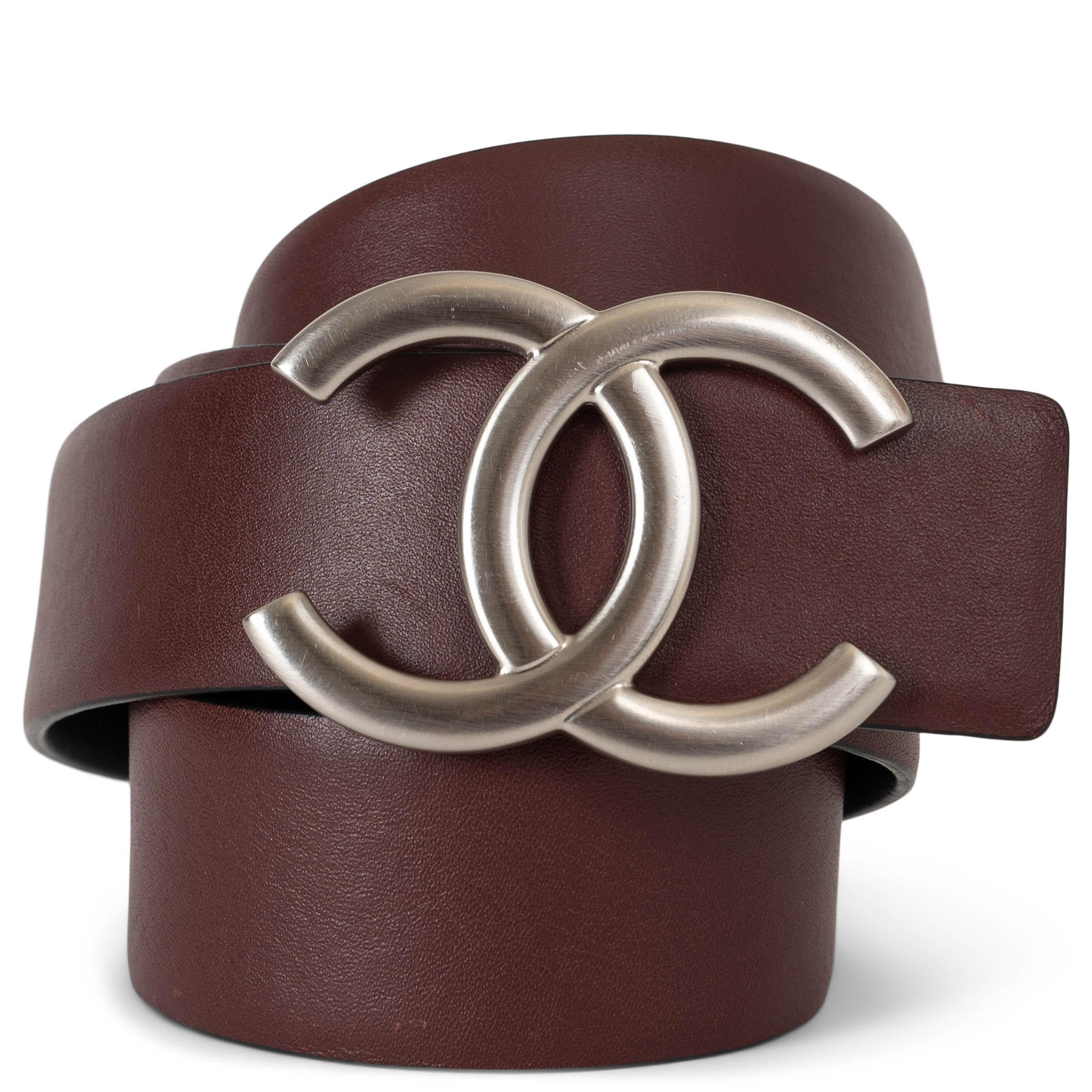CHANEL burgundy & black leather 2020 REVERSIBLE Belt 75