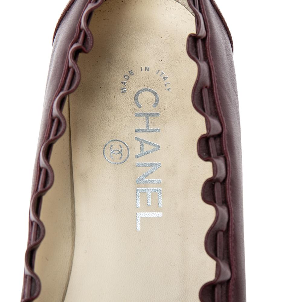 Women's Chanel Burgundy/Black Leather CC Cap Toe Bow Ballet Flats Size 37