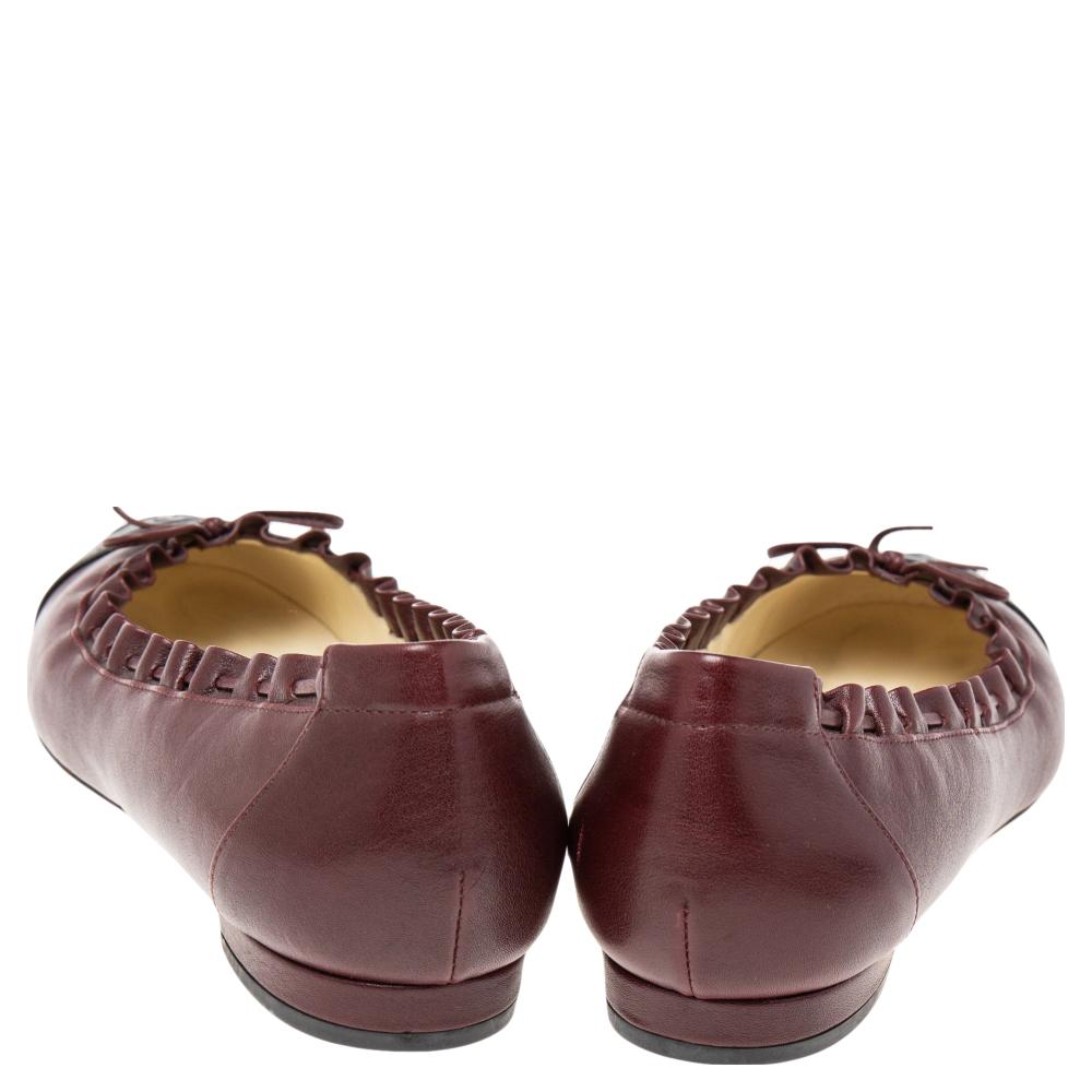 Chanel Burgundy/Black Leather CC Cap Toe Bow Ballet Flats Size 37 2