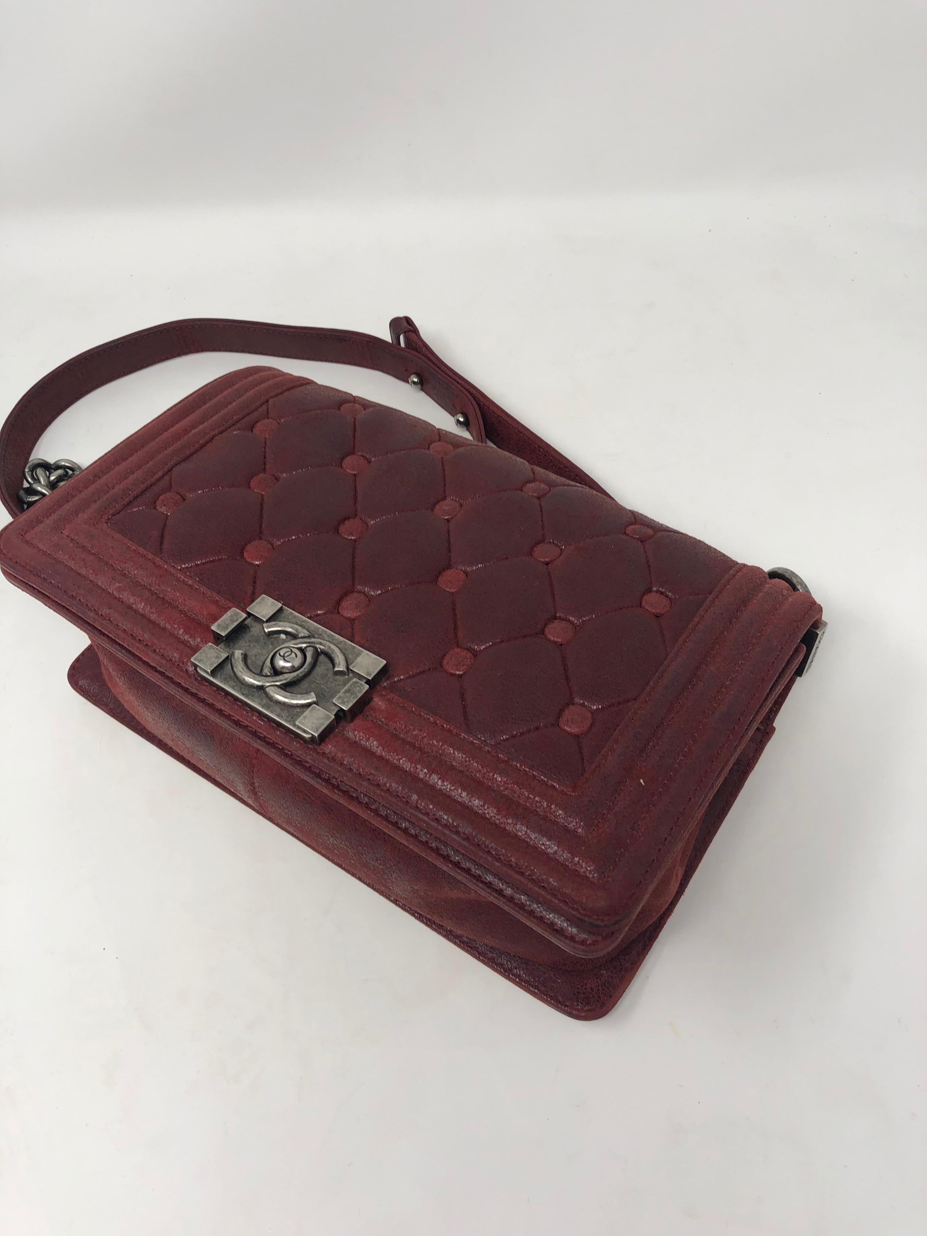 Chanel Burgundy Boy Bag Limited  In Good Condition For Sale In Athens, GA