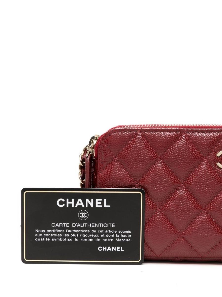 Chanel Burgunderfarbene Portemonnaie in Kaviar mit doppeltem Reißverschluss an Kette  2