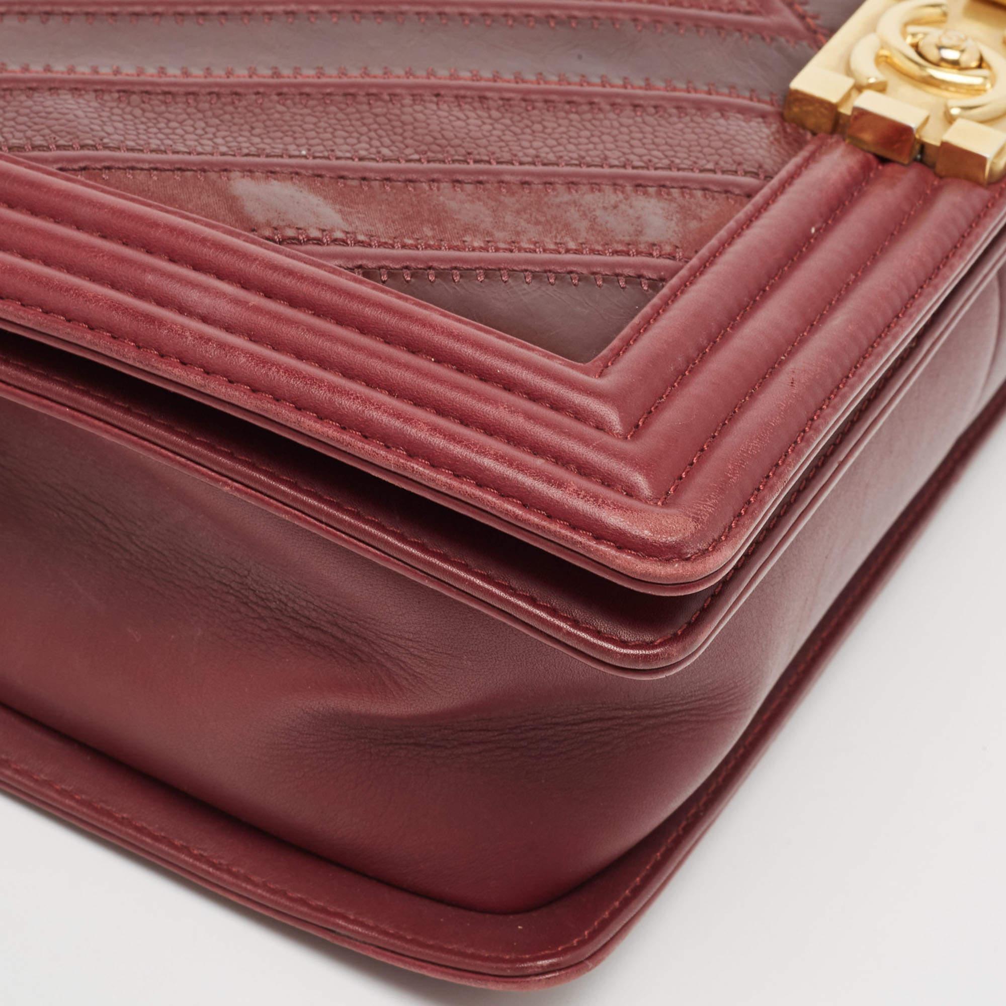Chanel Burgund Chevron Kaviar Leder und Leder Neu Medium Boy Bag 2