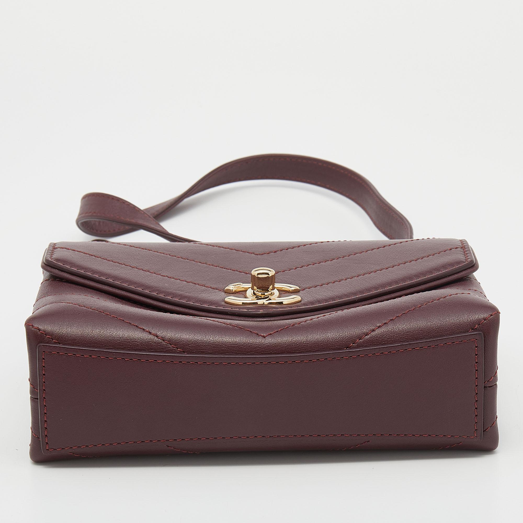 Women's Chanel Burgundy Chevron Leather Chain Waist Bag