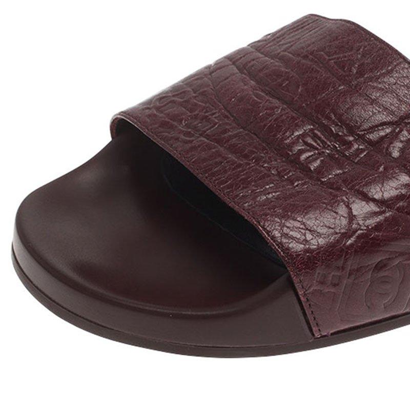 Chanel Burgundy Embossed Leather Slides Size 36 3