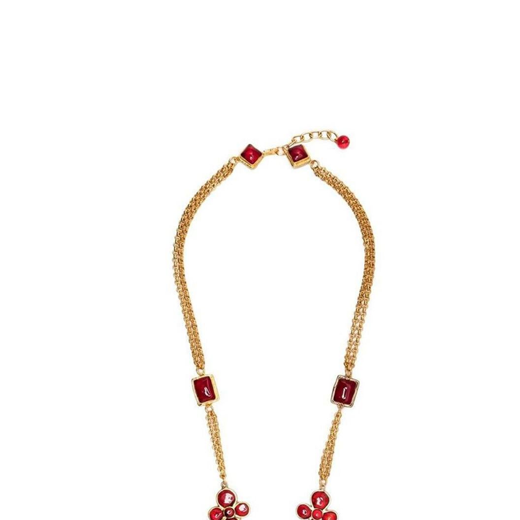 Chanel Burgundy Flower Necklace In Excellent Condition In London, GB