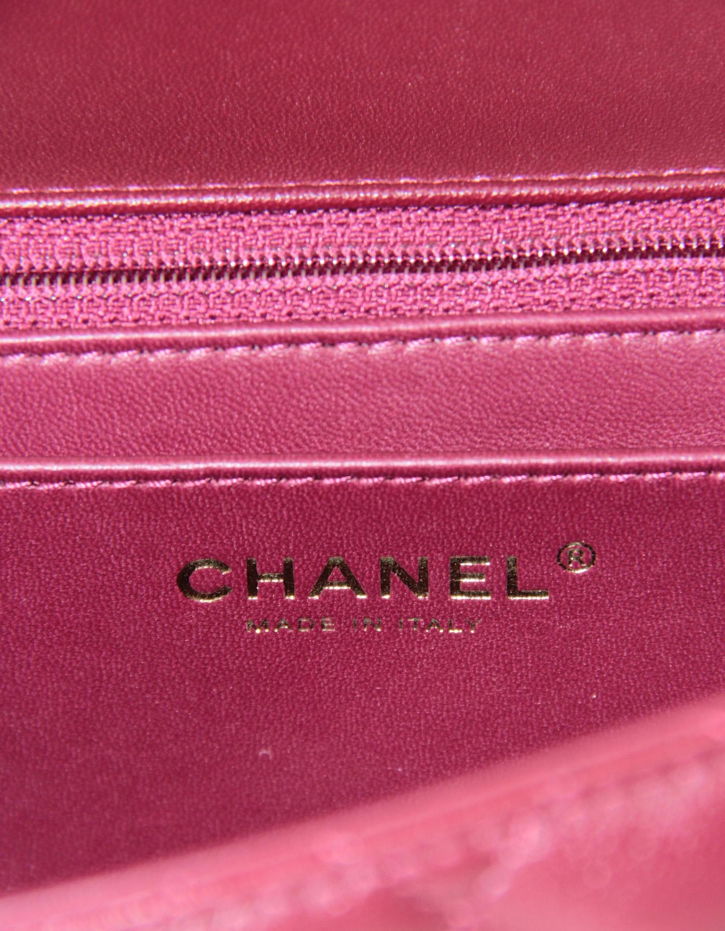 Chanel - Sac à main matelassé en cuir d'agneau bourgogne avec poignée en vente 3