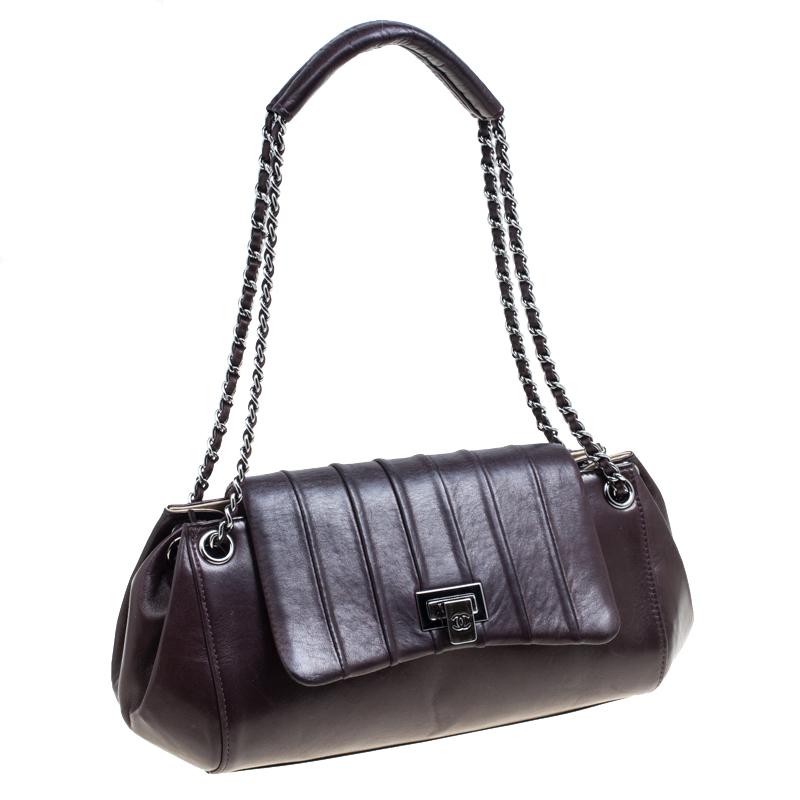 Black Chanel Burgundy Leather Accordion Vintage Vertical Quilted Flap Bag