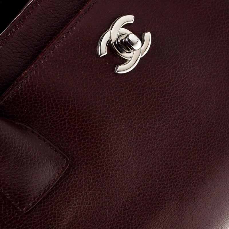 Chanel Burgundy Leather Cerf Shopping Tote 4