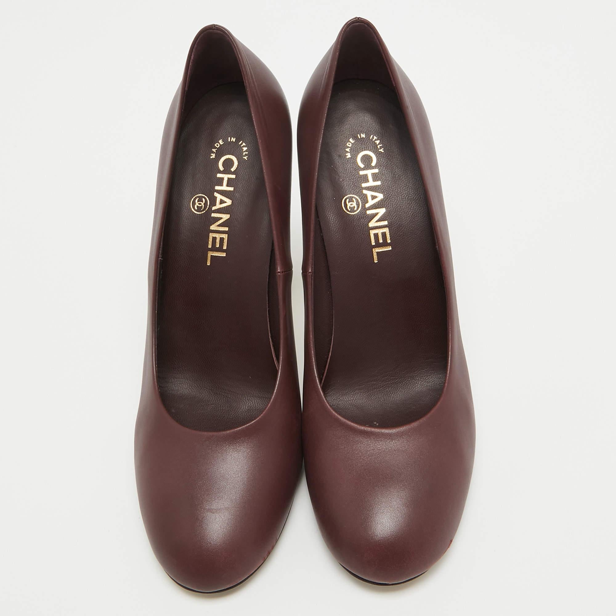 Black Chanel Burgundy Leather Chain Detail Heel Pumps Size 39.5