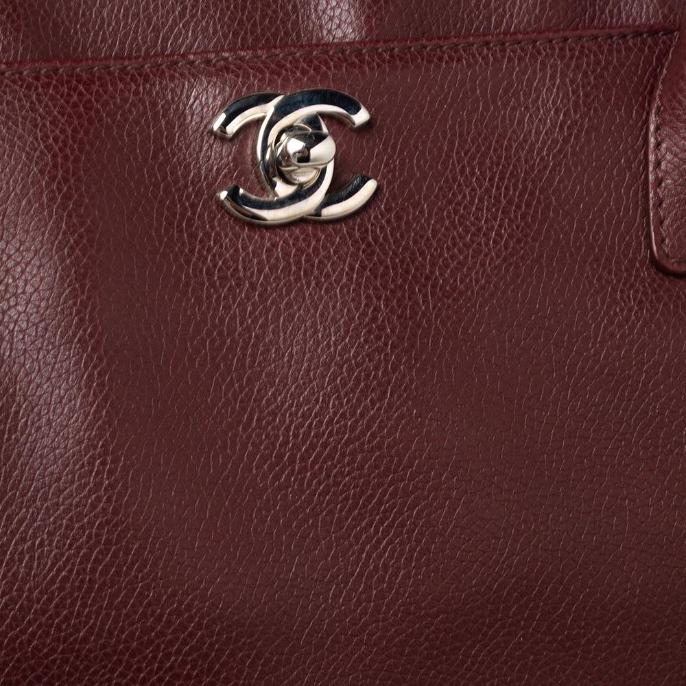 Women's Chanel Burgundy Leather Executive Cerf Tote