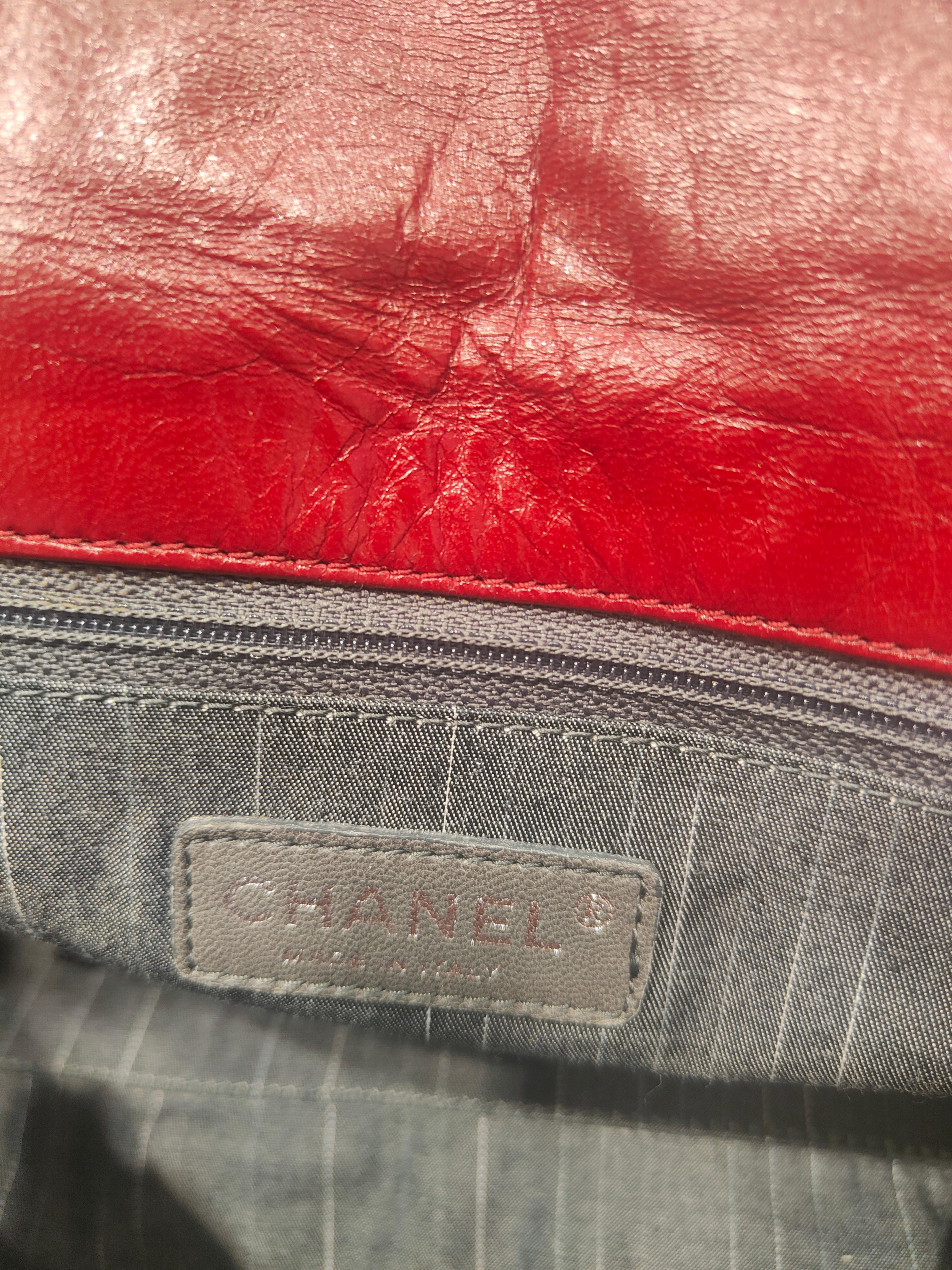 Chanel burgundy leather shoulder bag For Sale 6