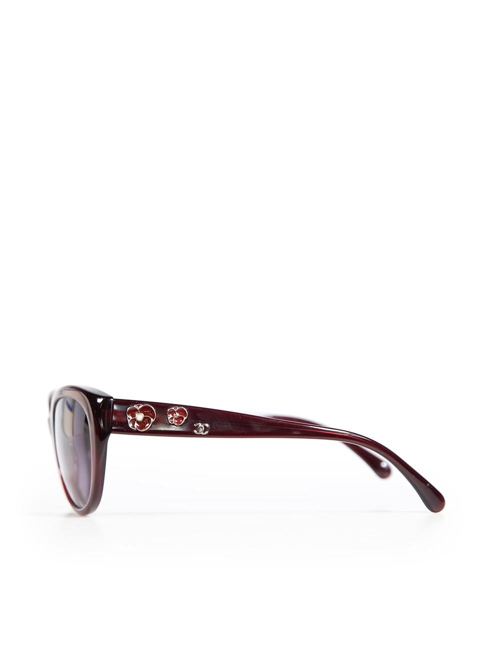 Chanel Burgundy Logo Flower Sunglasses In Good Condition In London, GB