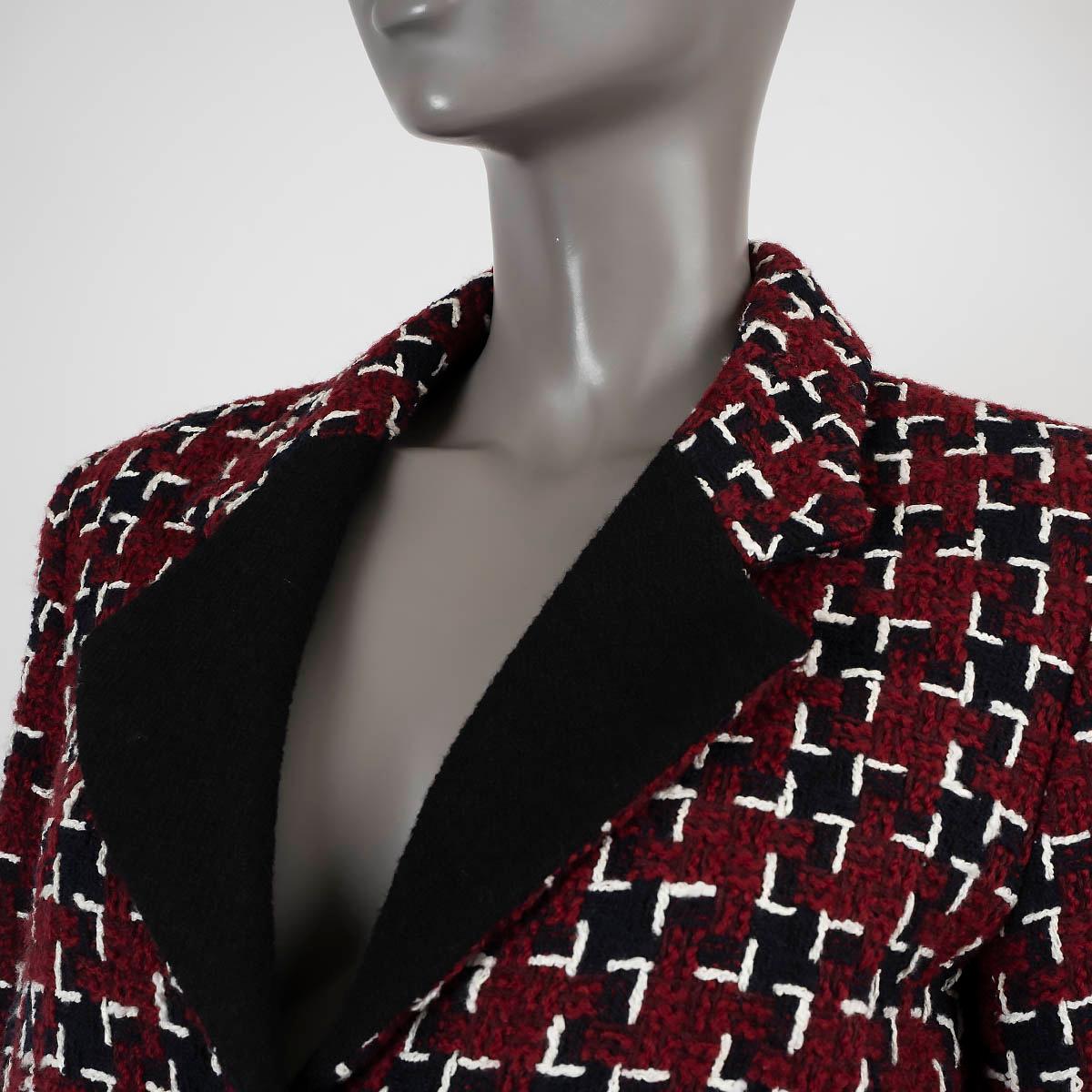 CHANEL burgundy navy black wool 2015 15K HOUNDSTOOTH Tweed Jacket 40 M For Sale 2
