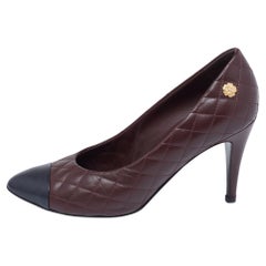 Chanel Burgundy/Navy Blue Quilted and Leather Cap-Toe Pumps Size 38