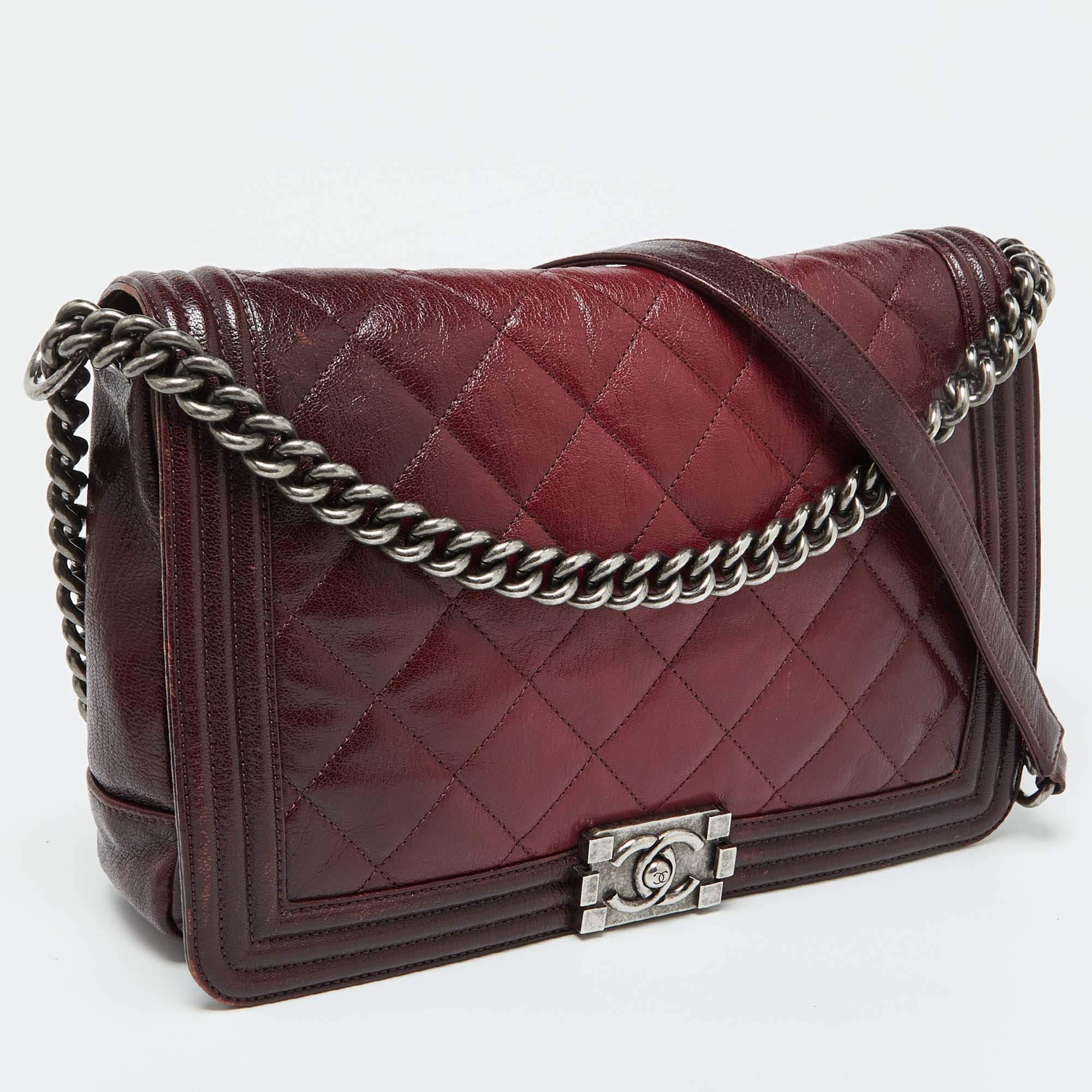 Noir Chanel Burgundy Ombre Quilted Leather Large Boy Flap Bag en vente
