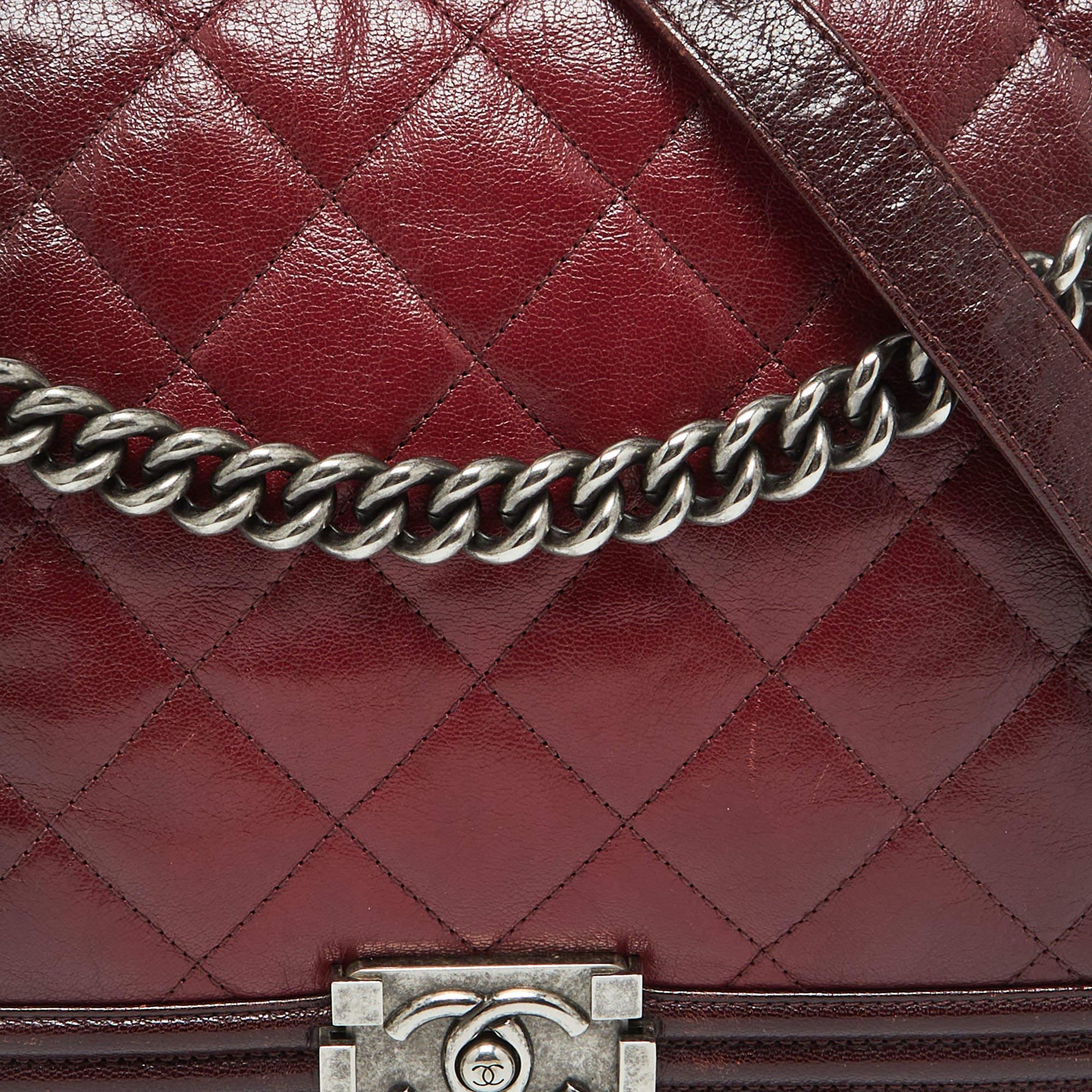 Chanel Burgundy Ombre Quilted Leather Large Boy Flap Bag Pour femmes en vente
