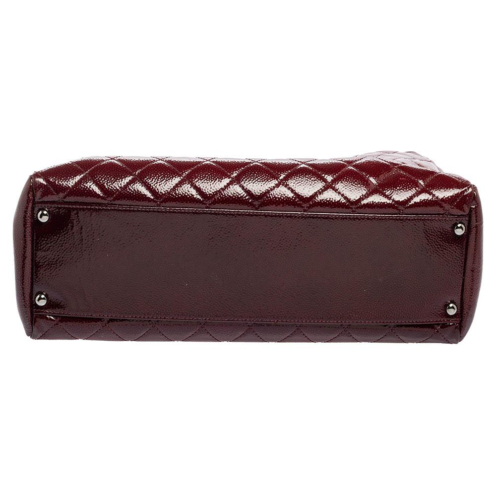 Women's Chanel Burgundy Ombré Quilted Patent Leather 2.55 Reissue Bag