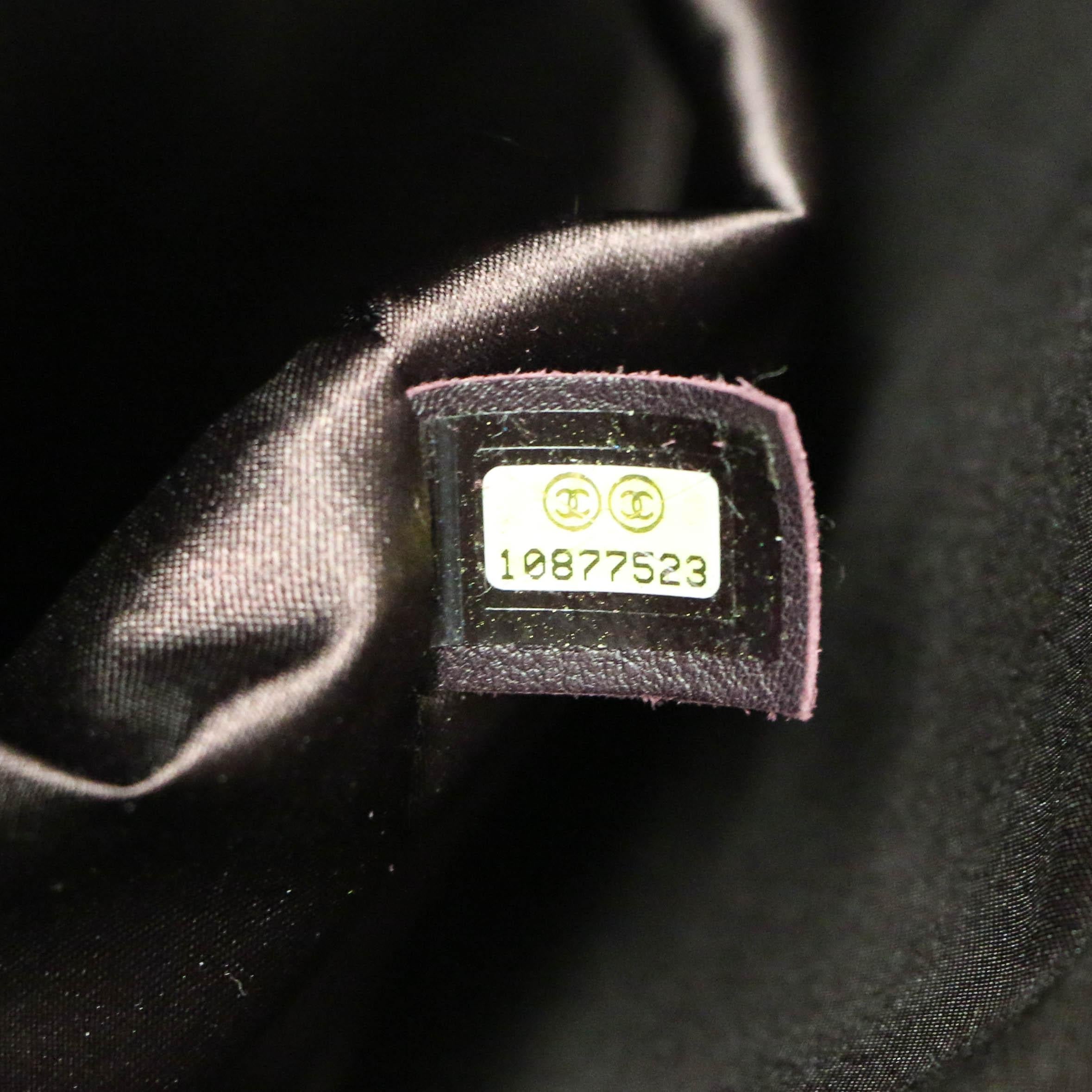 Chanel Burgunderfarbene Tragetasche aus Lackleder Tote Bag Damen im Angebot