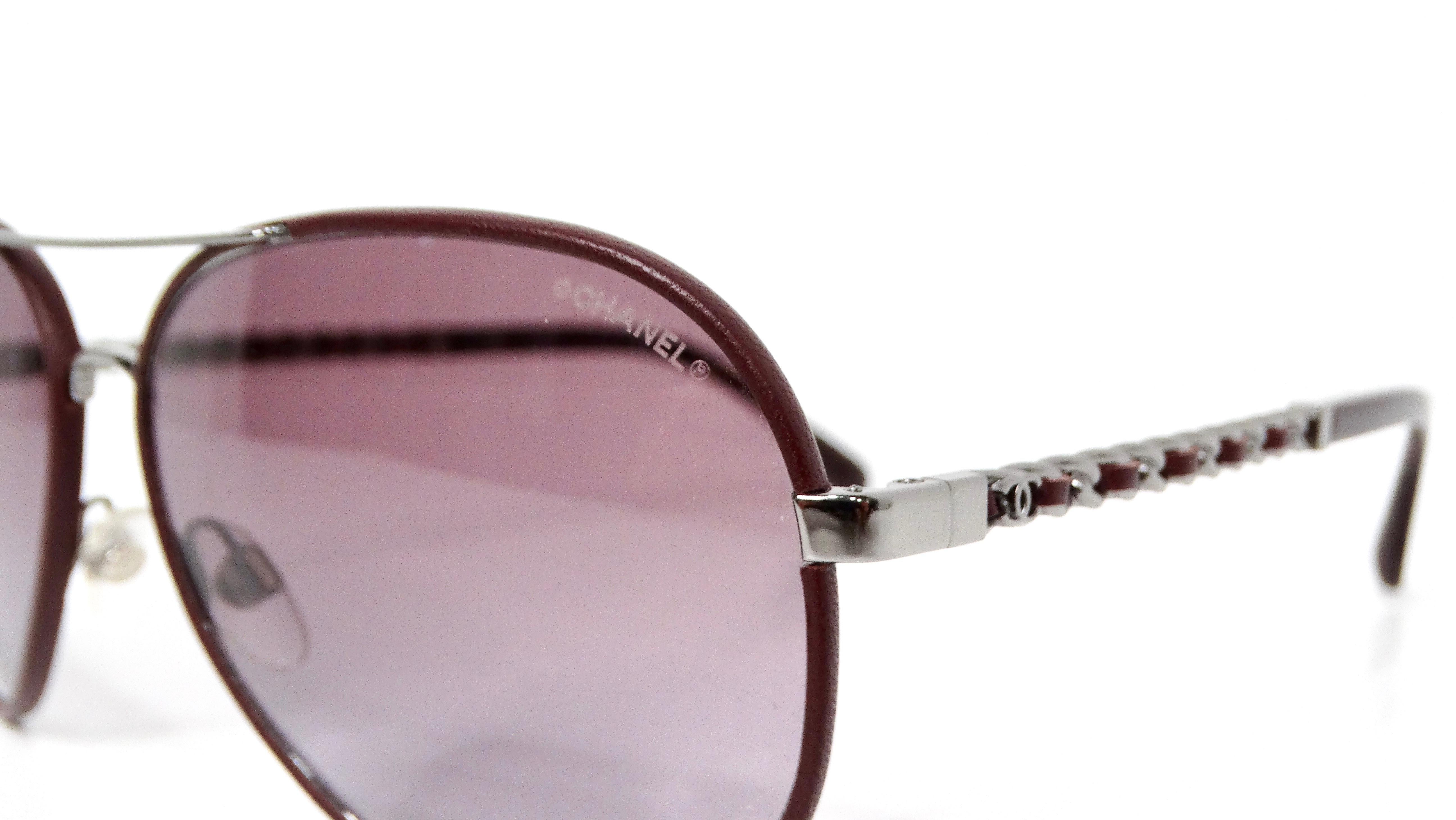Gray Chanel Burgundy Pilot Aviator Sunglasses With Chain-Link Leather Detailing For Sale