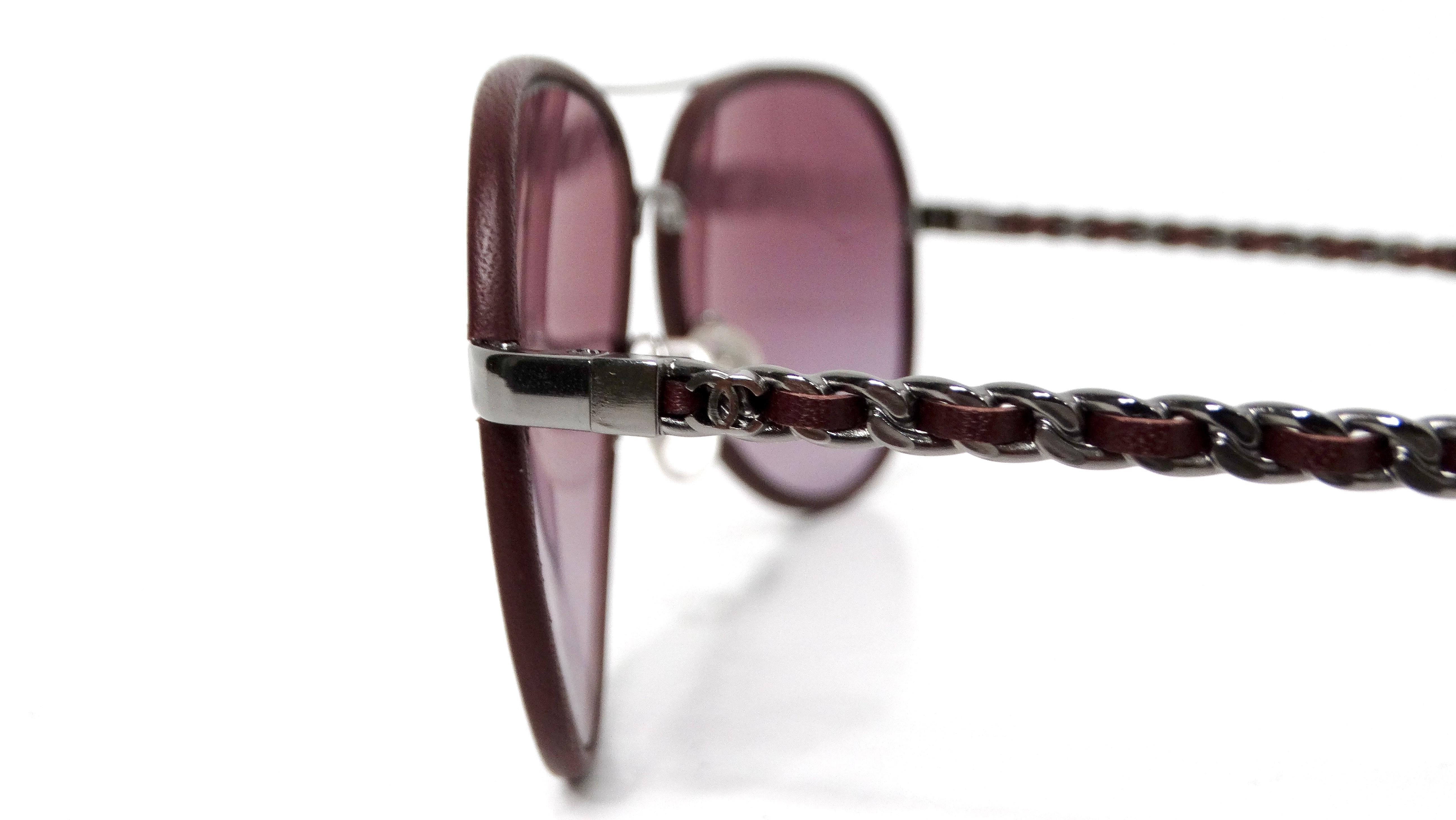 Chanel Burgundy Pilot Aviator Sunglasses With Chain-Link Leather Detailing For Sale 2