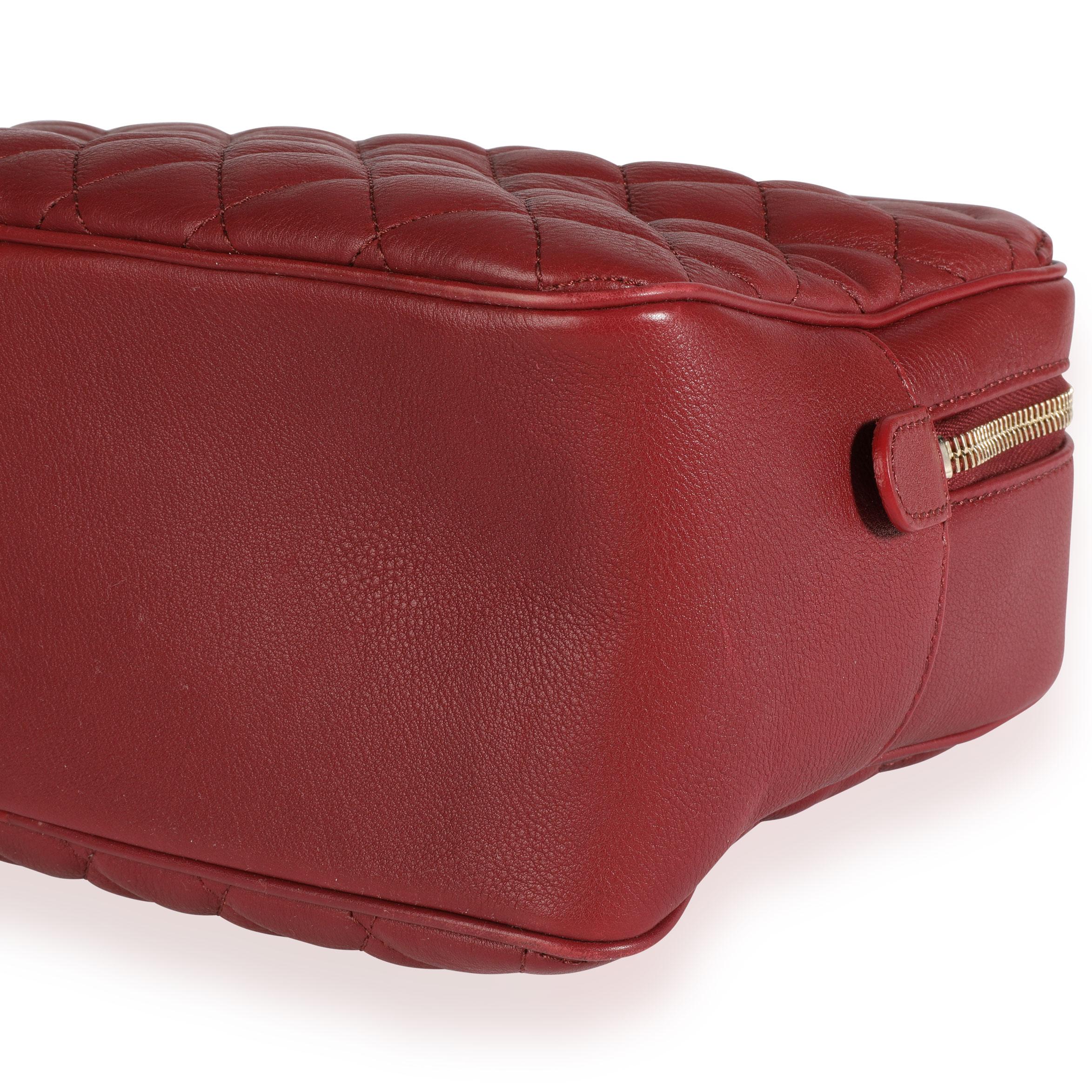Chanel Burgundy Quilted Calfskin Leather Medium Vanity Case In Good Condition In New York, NY
