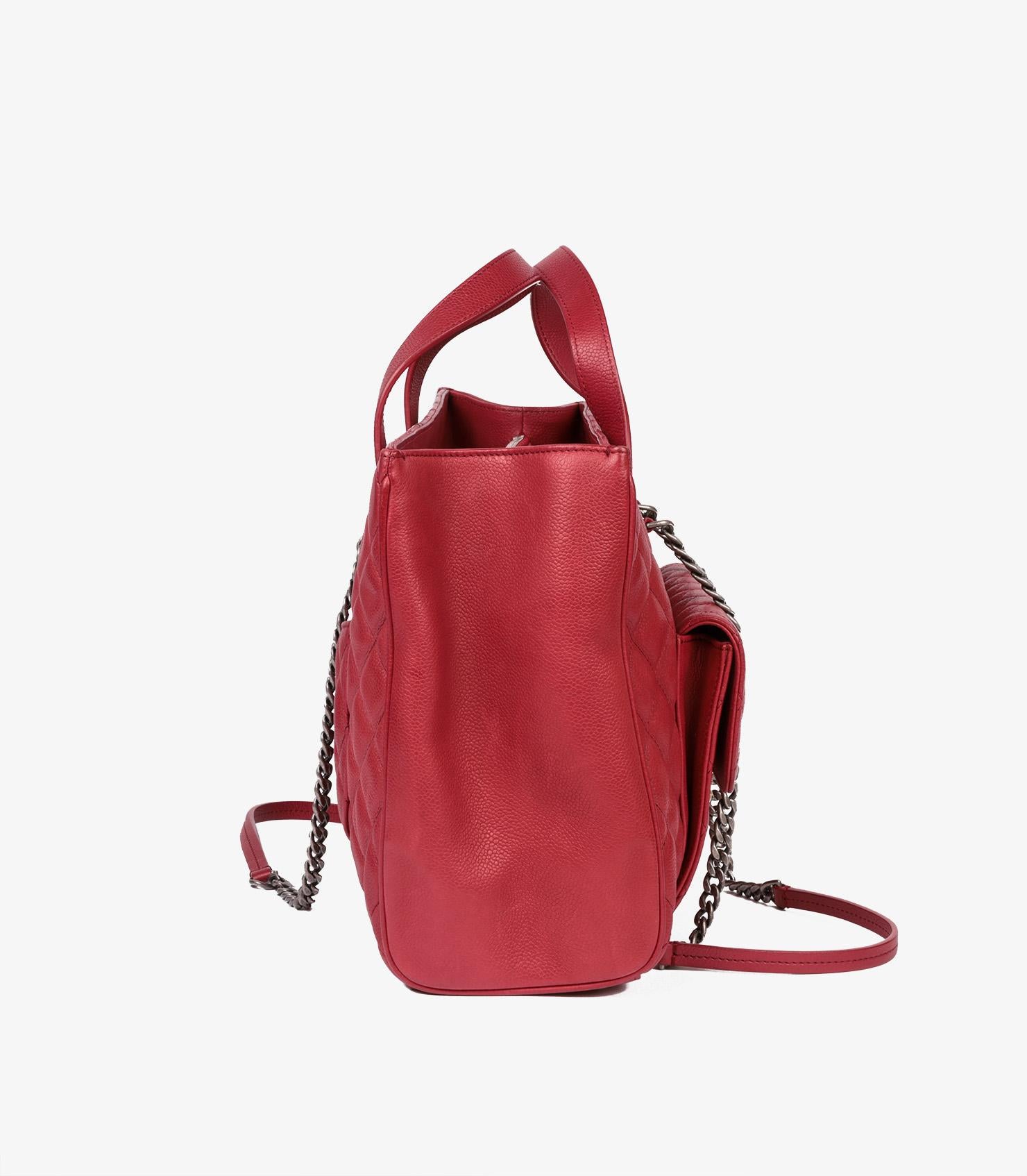 Chanel Burgundy Quilted Caviar Leather Large Casual Pocket Tote In Excellent Condition For Sale In Bishop's Stortford, Hertfordshire