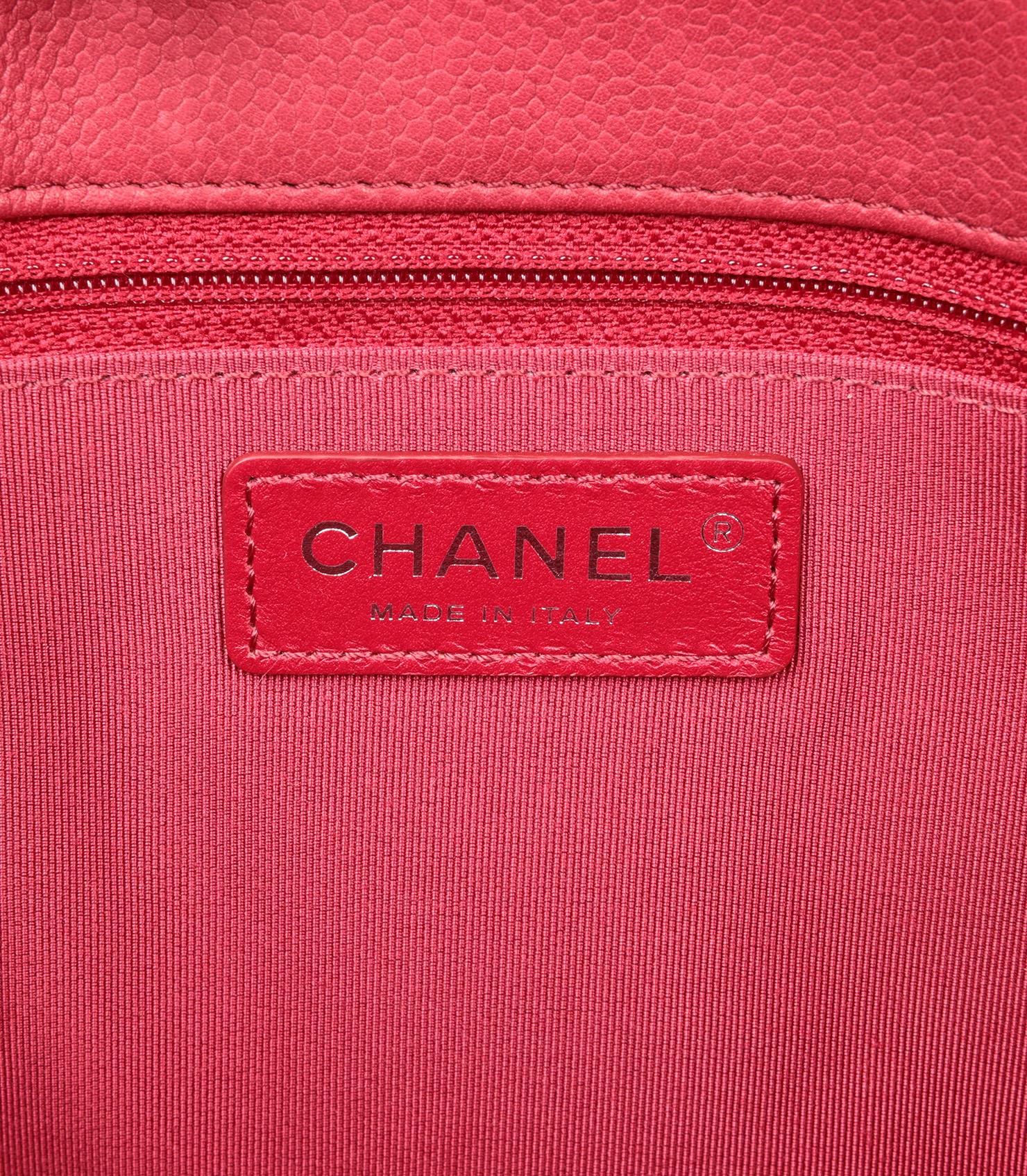 Chanel Burgundy Quilted Caviar Leather Large Casual Pocket Tote For Sale 4