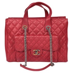 Chanel Burgundy Quilted Caviar Leather Large Casual Pocket Tote (Fourre-tout à pochettes)