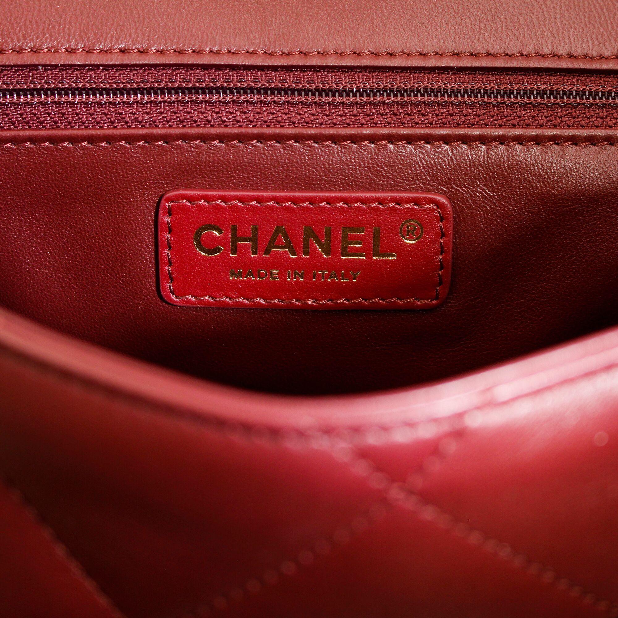Chanel Burgundy Quilted Lambskin Gold Tone Metal Medium Flap Bag 2