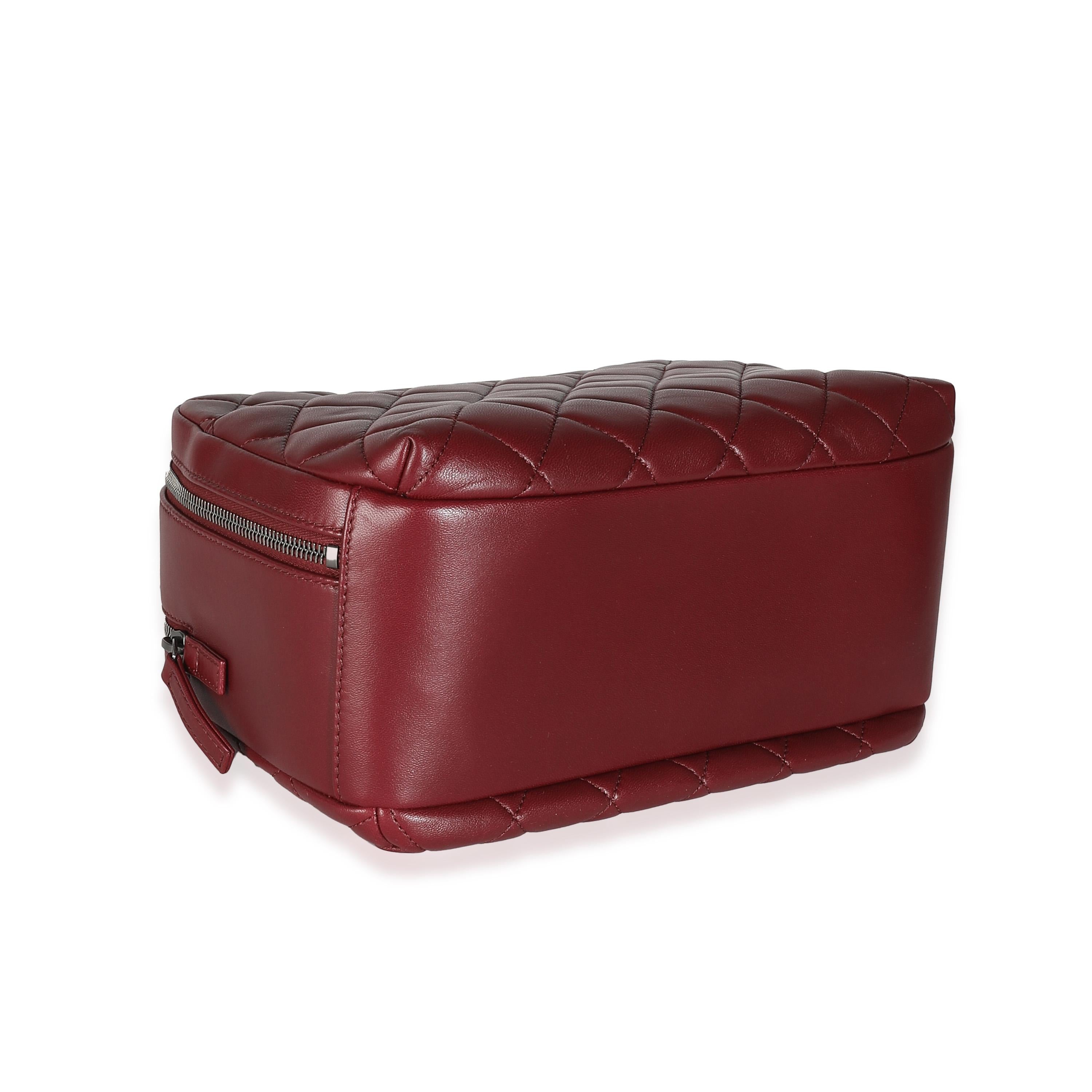Listing Title: Chanel Burgundy Quilted Lambskin Medium Trendy CC Bowling Bag
SKU: 139326
Condition: Pre-owned 
Condition Description: Intrinsically Chanel, the medium Coco top handle bag was named after the maison's founder. Introduced in 2015, the