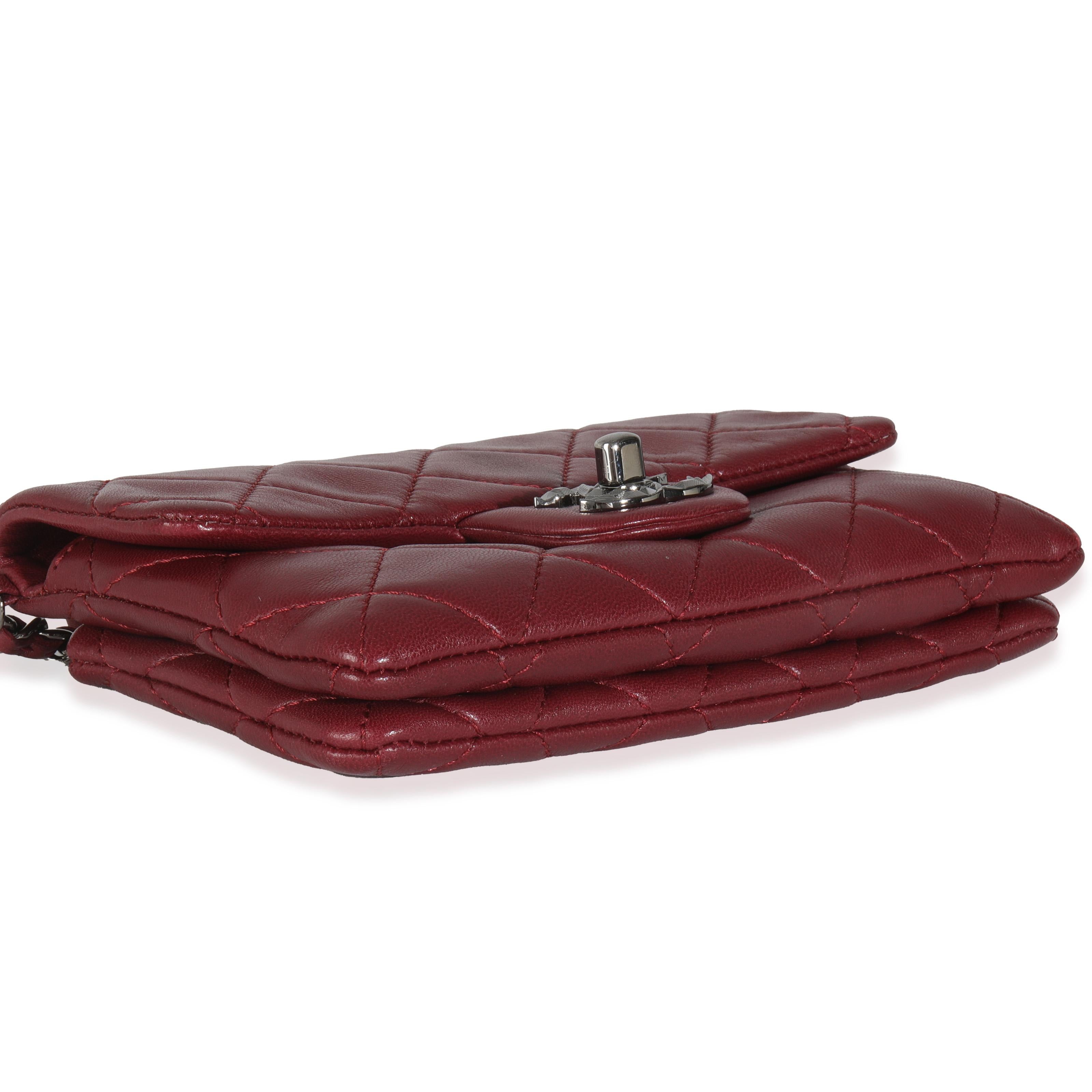 Women's Chanel Burgundy Quilted Lambskin Mineral Nights Clutch On Chain
