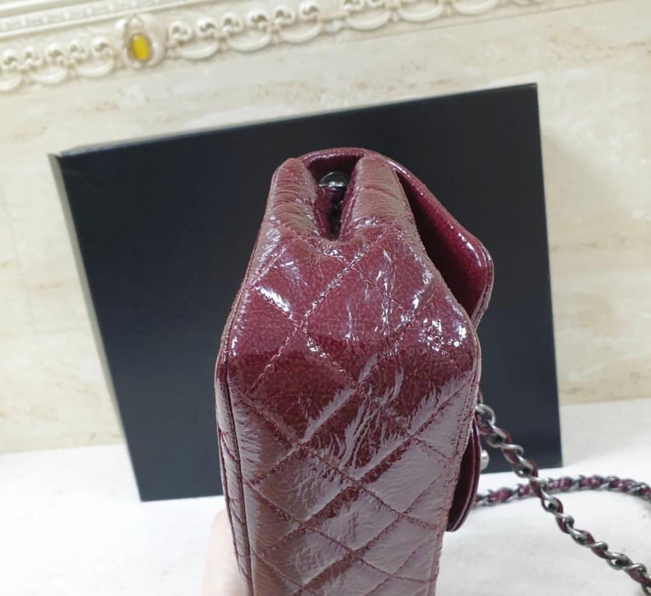 Chanel Burgundy Quilted Patent Leather Classic Square Mini Flap Bag In Excellent Condition In Krakow, PL