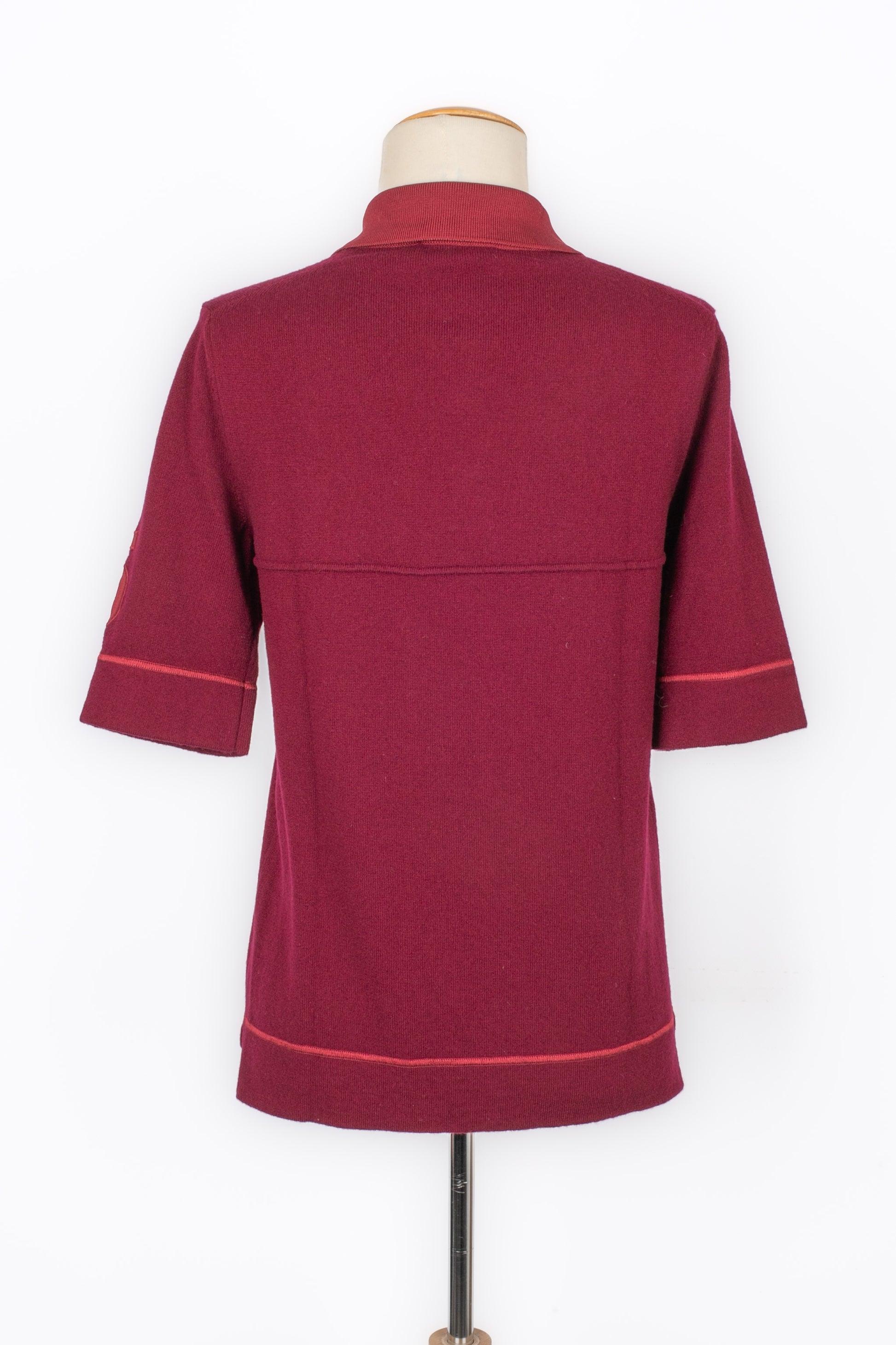 Chanel Burgundy-Red Cashmere Top Polo-Style In Excellent Condition In SAINT-OUEN-SUR-SEINE, FR
