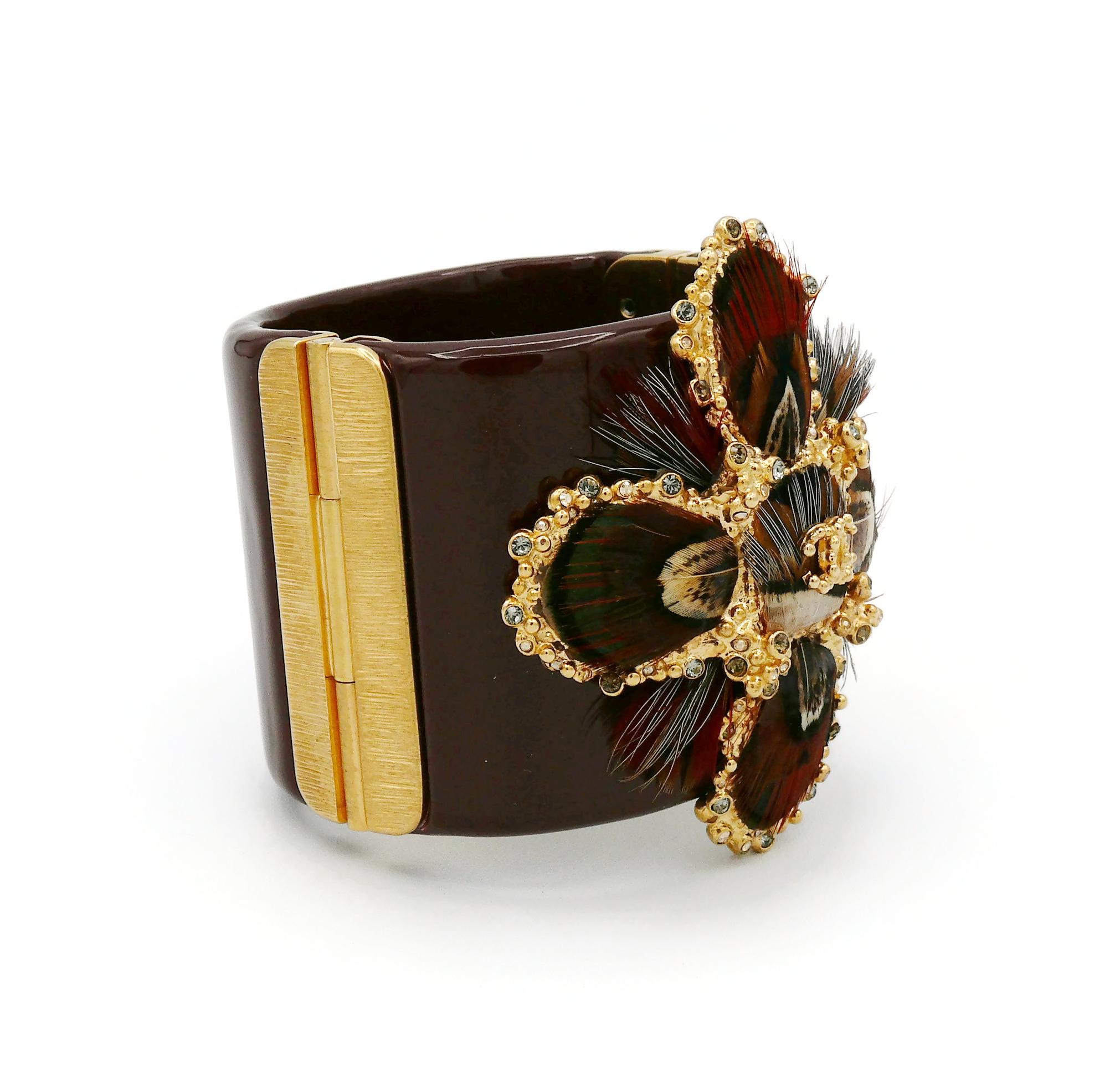 Chanel Burgundy Resin and Feather Cross Cuff Bracelet, Pre-Fall 2013 Collection In Excellent Condition For Sale In Nice, FR