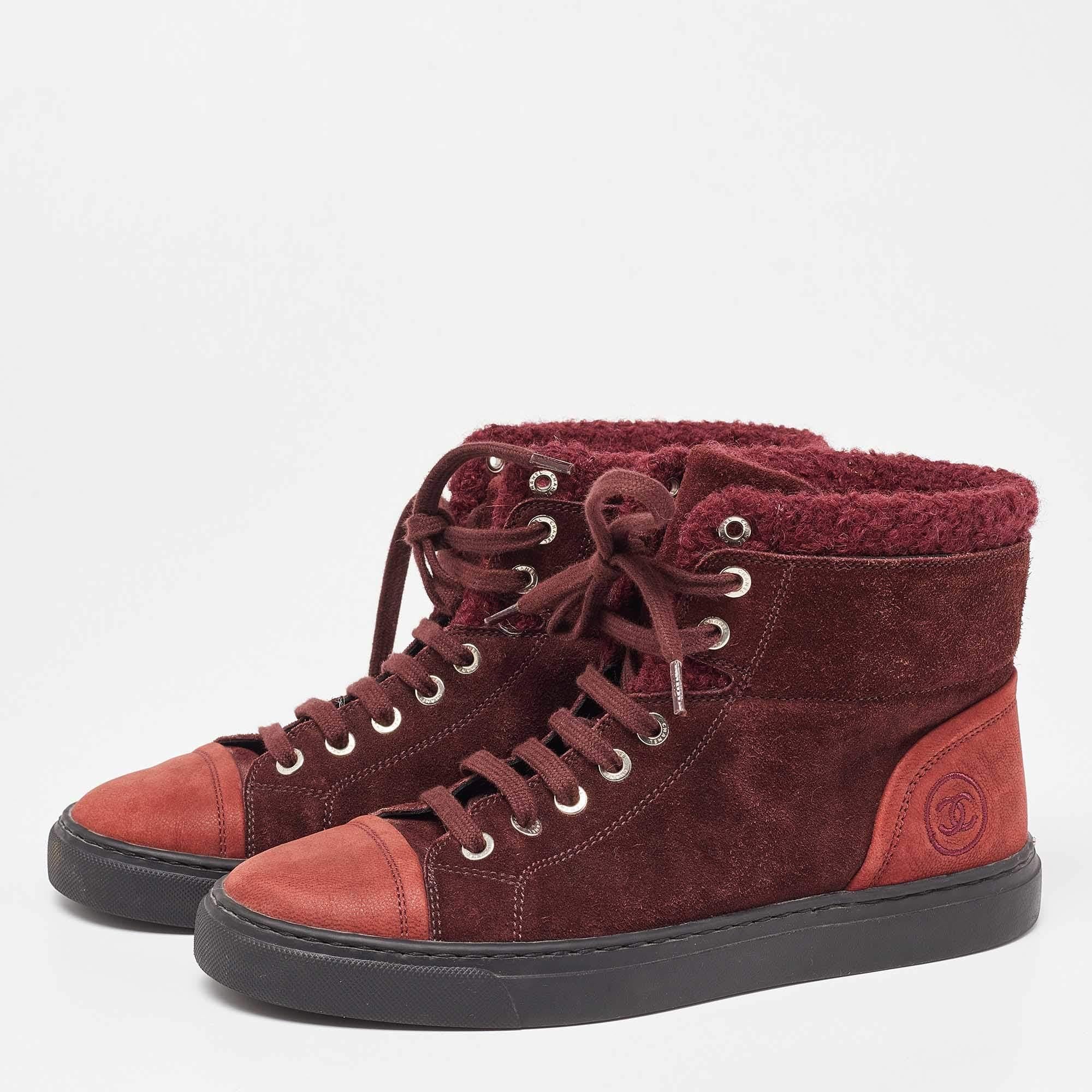 Chanel Burgundy Suede and Wool Trim CC High Top Sneakers Size 37.5 In Good Condition For Sale In Dubai, Al Qouz 2