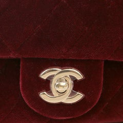 Chanel Burgunderfarbene Samt Perlen Crush Mini-Klappentasche mit goldener Hardware