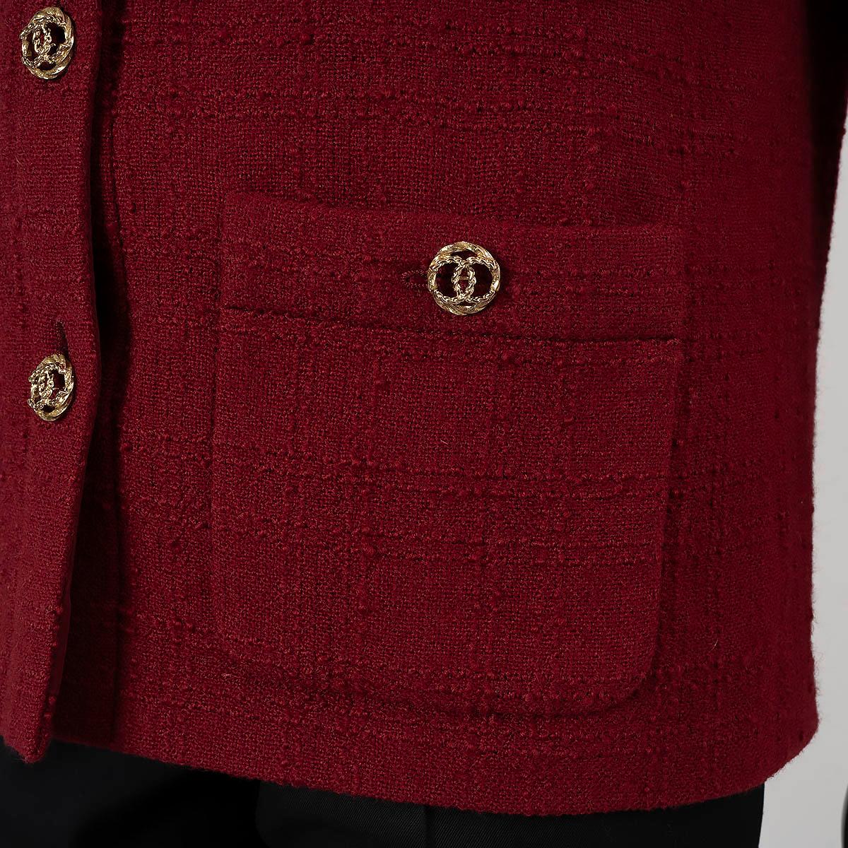 CHANEL burgundy wool 2023 23B FOUR POCKET TWEED Jacket 36 XS For Sale 3