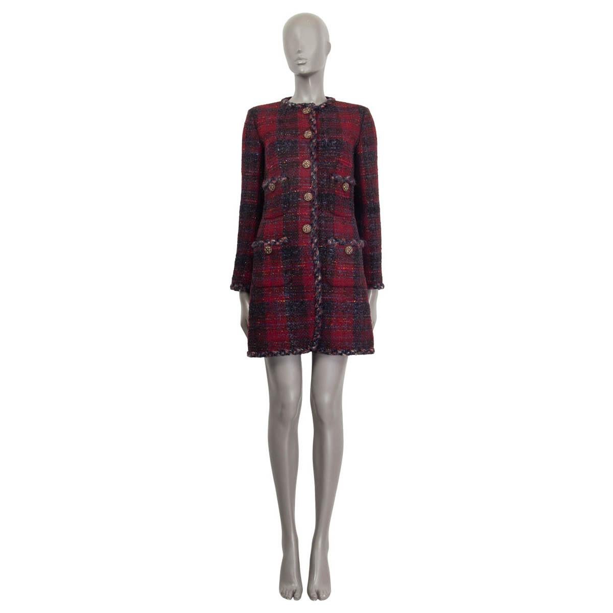 100% authentic Chanel 2013 Metiers D'Art Edinburgh printed tweed coat in burgundy, purple, black midnight blue and yellow wool (63%), polyamide (35%), polyester (1%) and viscose (1%) with grey, burgundy, and blue braided trimming. Lined in burgundy