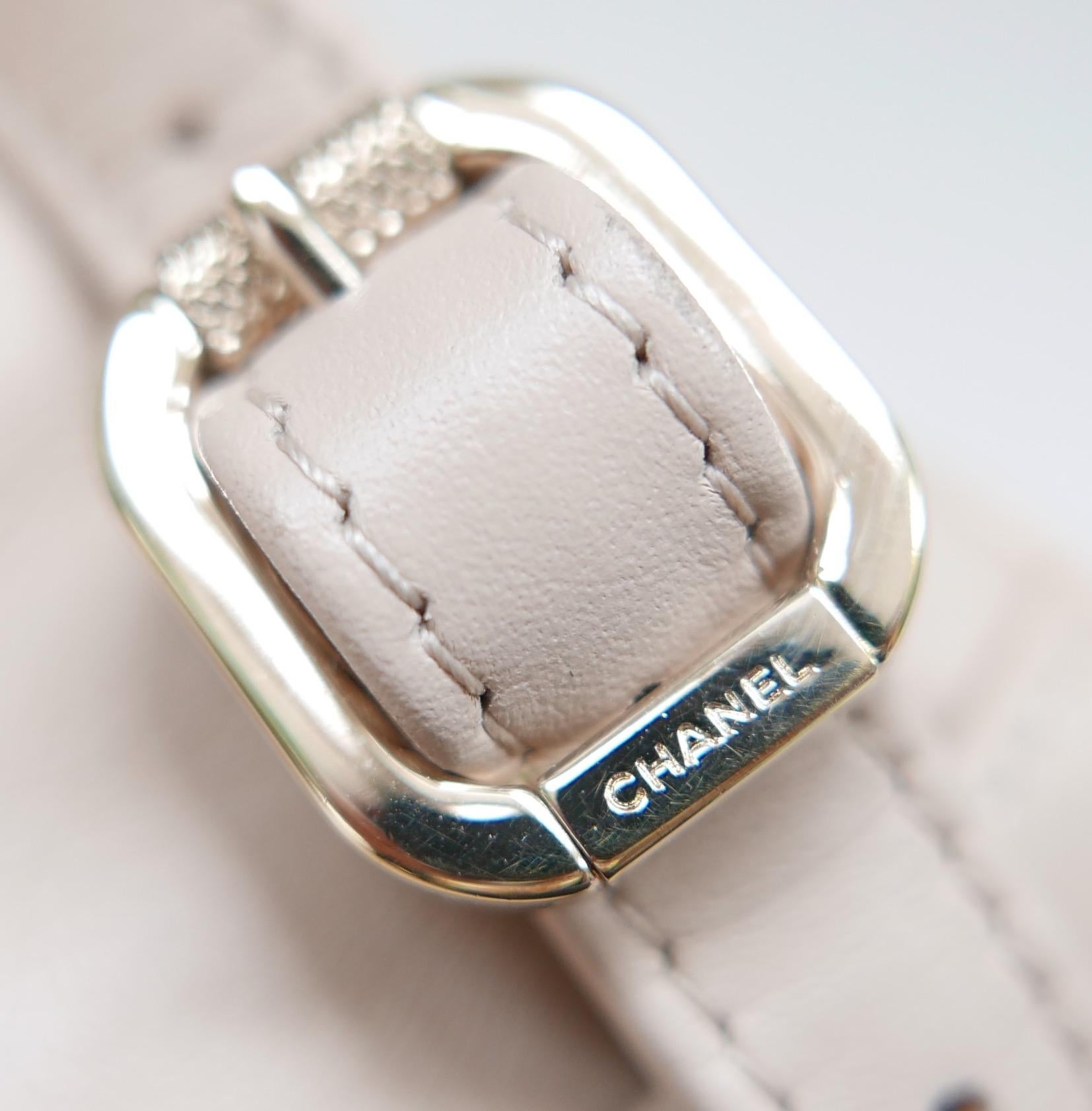 Chanel Business Affinity Backpack Beige Caviar Leather For Sale 3