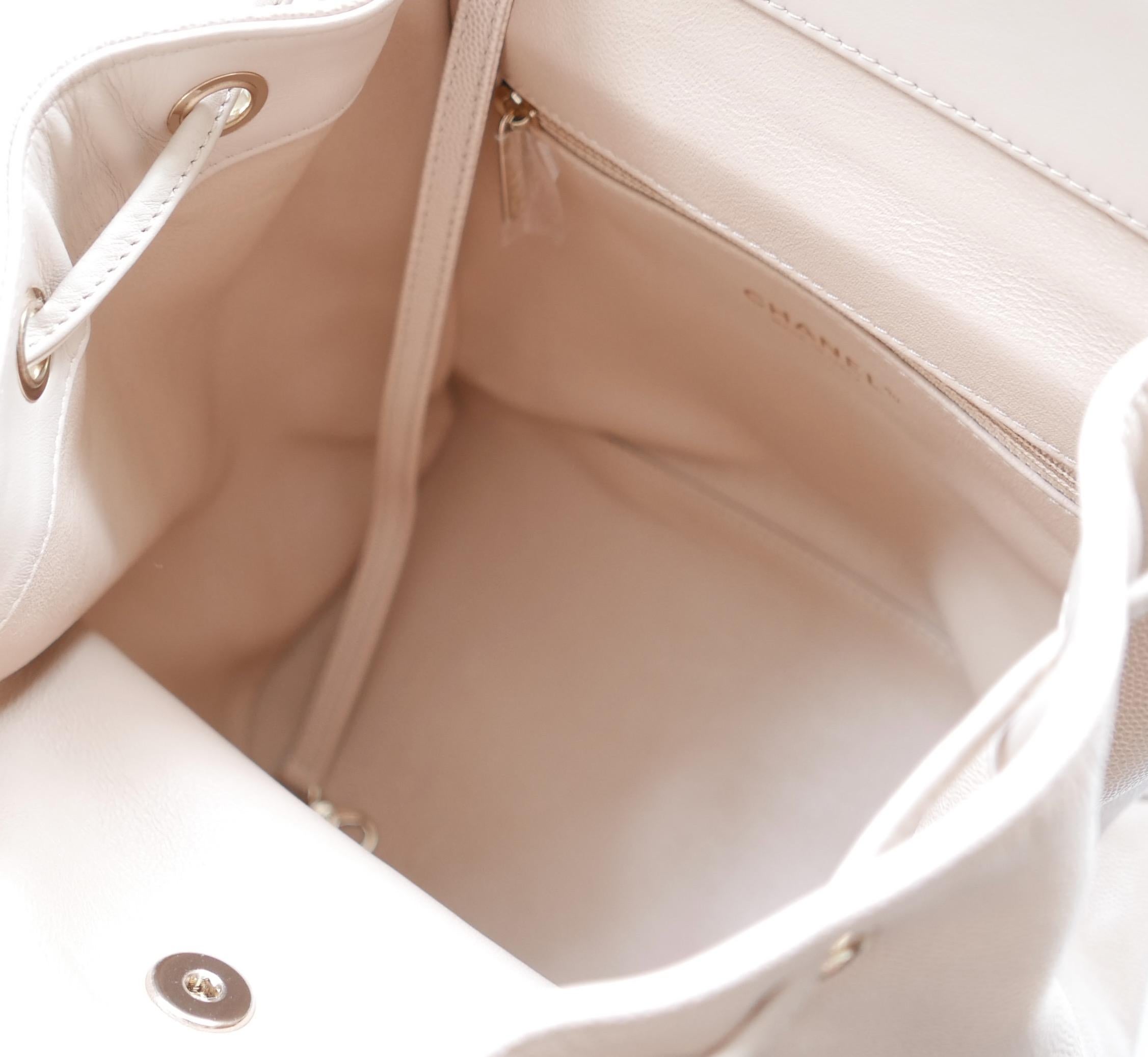 Chanel Business Affinity Backpack Beige Caviar Leather For Sale 4