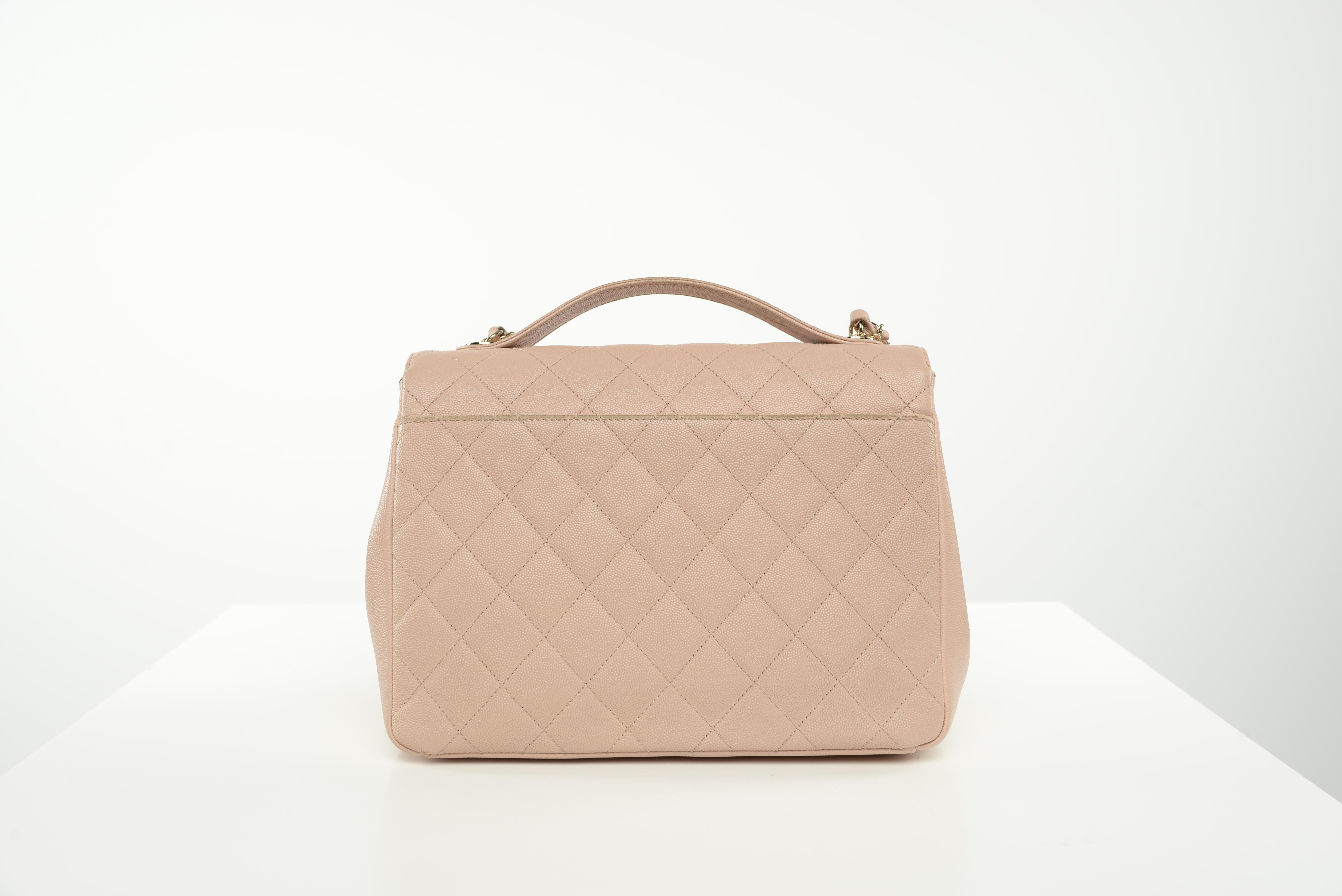Chanel Business Affinity Flap Bag Light Pink Caviar Large In Good Condition In Roosendaal, NL
