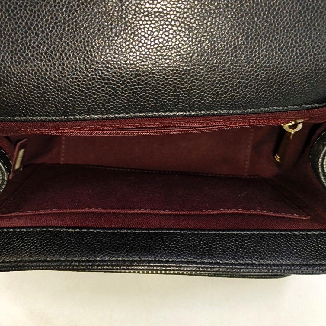 Chanel Business Affinity Small Black Caviar Leather Top Handle Crossbody Bag en vente 4