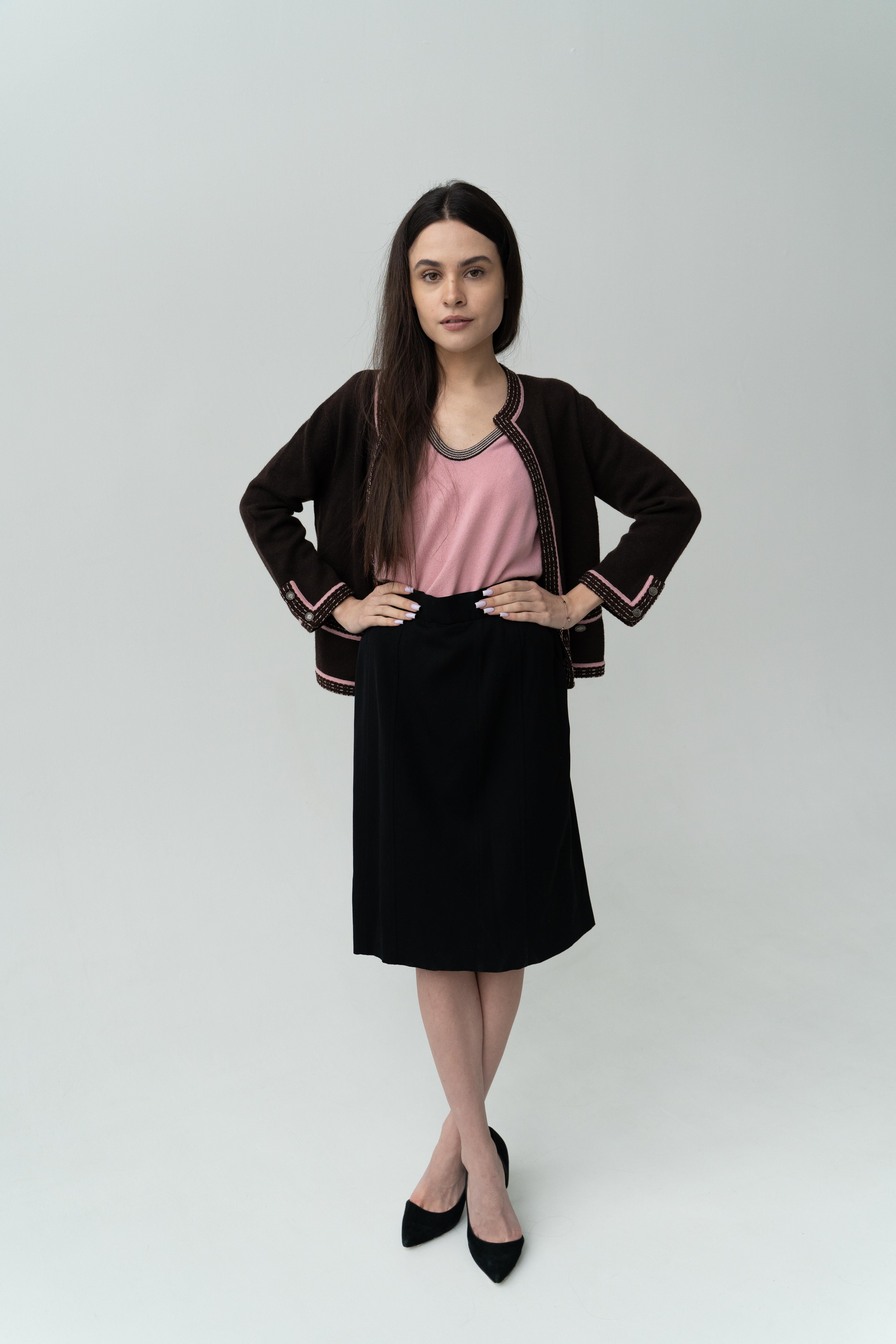 Noir Cardigan et top en cachemire Chanel by Karl Lagerfeld 05A 2005 en vente