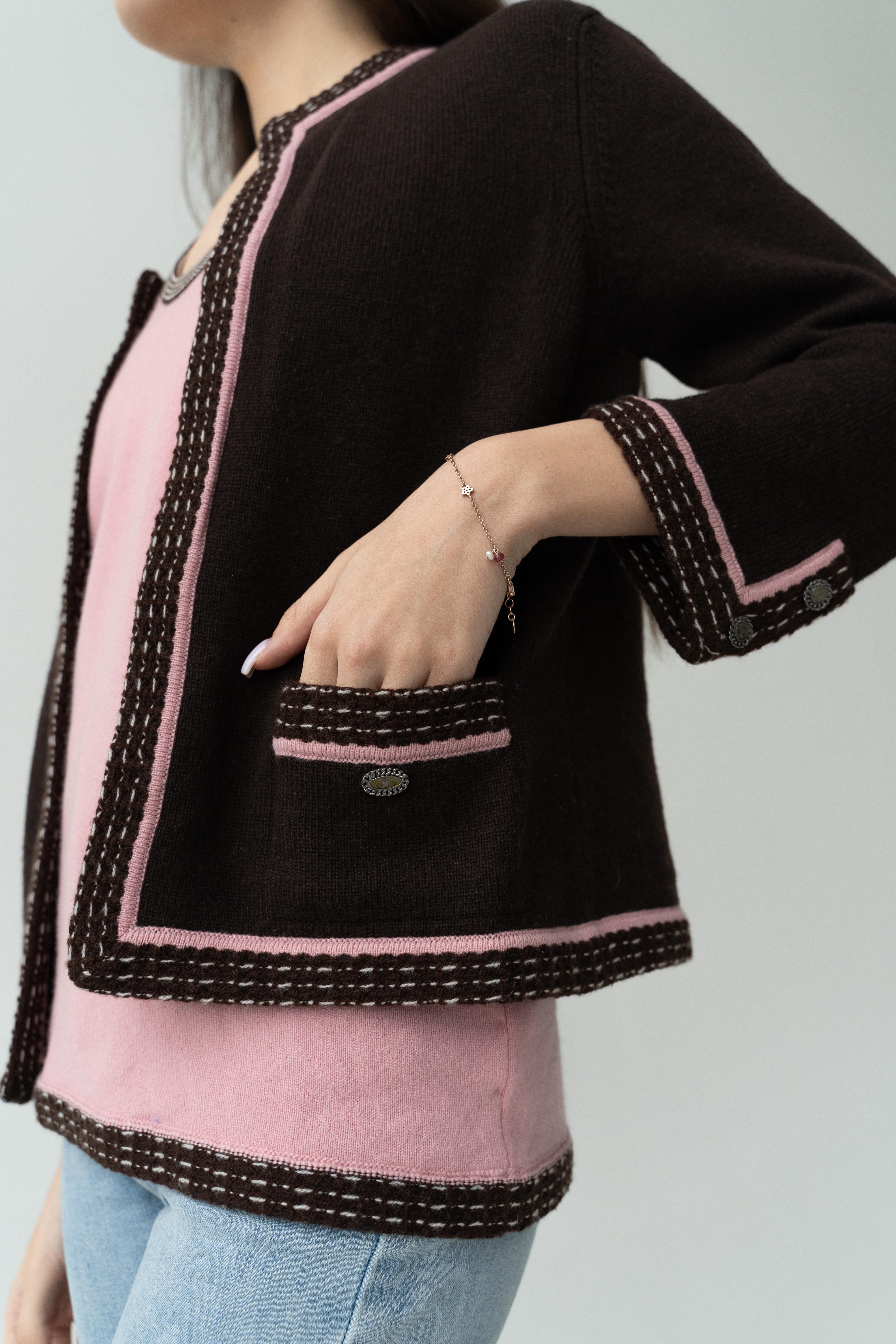 Cardigan et top en cachemire Chanel by Karl Lagerfeld 05A 2005 Excellent état - En vente à Алматинский Почтамт, KZ