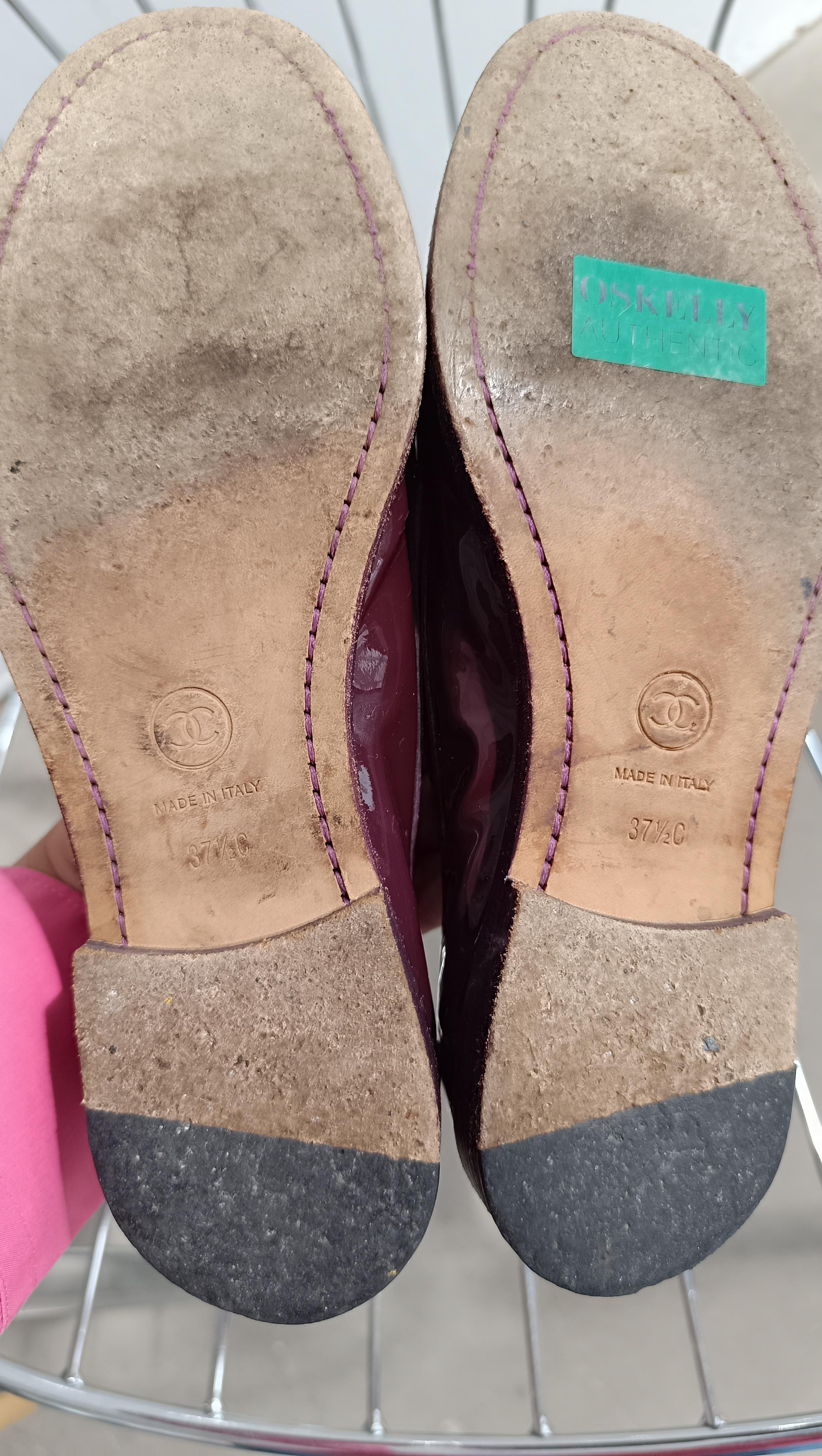 CHANEL by Karl Lagerfeld 15P / 2015 Chanel Turn Lock Enamel Loafers For Sale 9