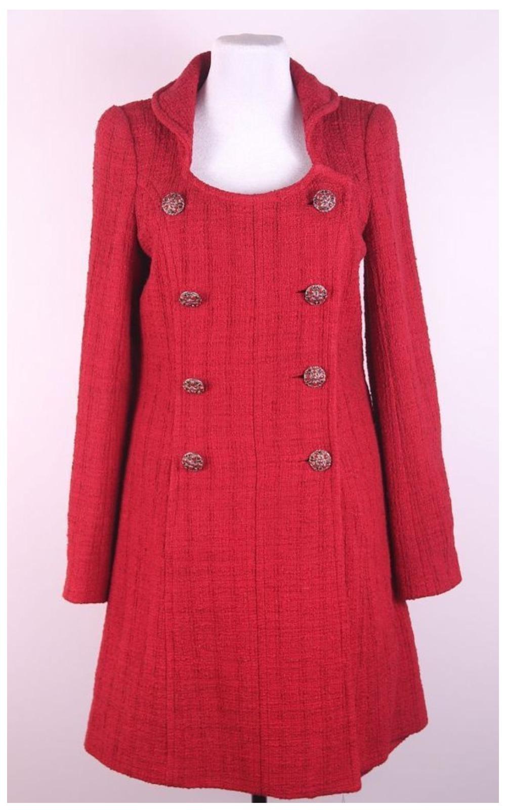 Chanel by Karl Lagerfeld for Chanel 2012 12A Autunno Pre Autunno Parigi Bombay  abito con gonna 
Designer: Karl Lagerfeld per Channel
Collection'S: Chanel 2012 12A Autunno Pre Autunno Parigi Bombay
Paese di produzione: Francia
Taglia marcata: 38