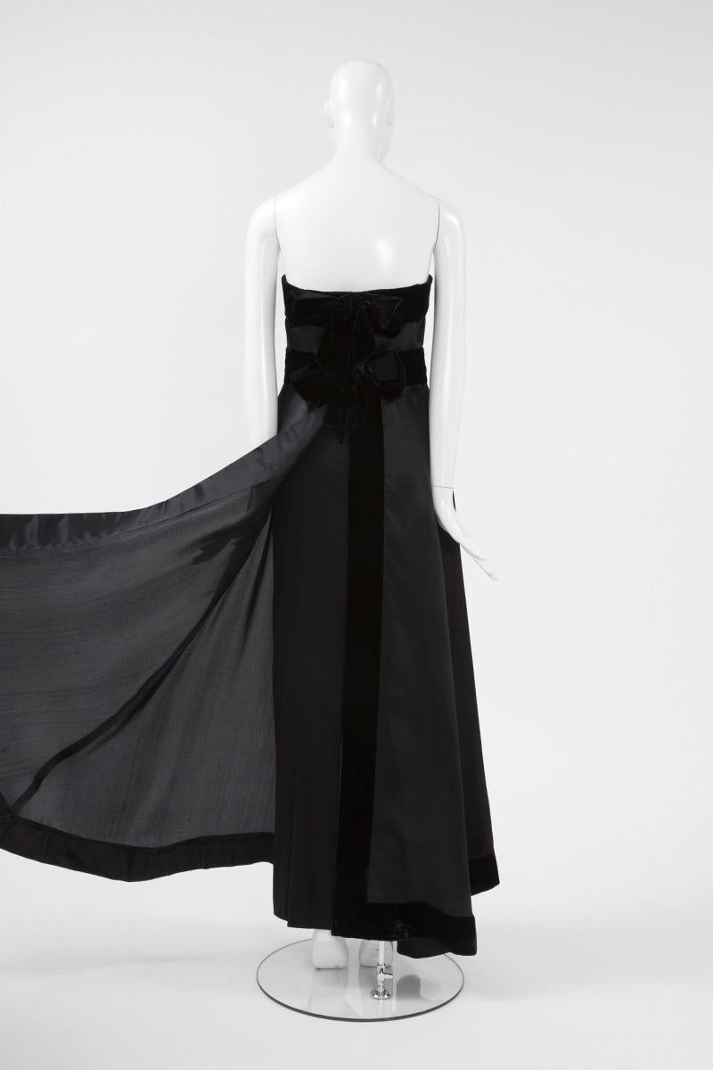 Chanel By Karl Lagerfeld Bows-Embellished Gown For Sale 5